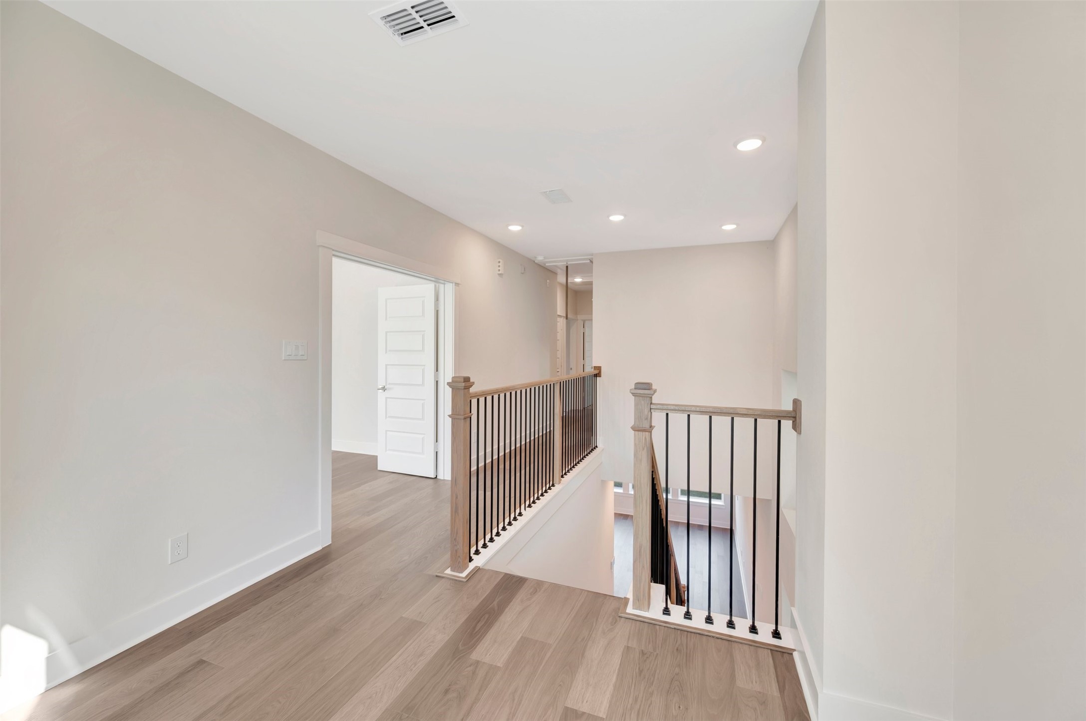 16018 Hayes Park Drive Property Photo 28