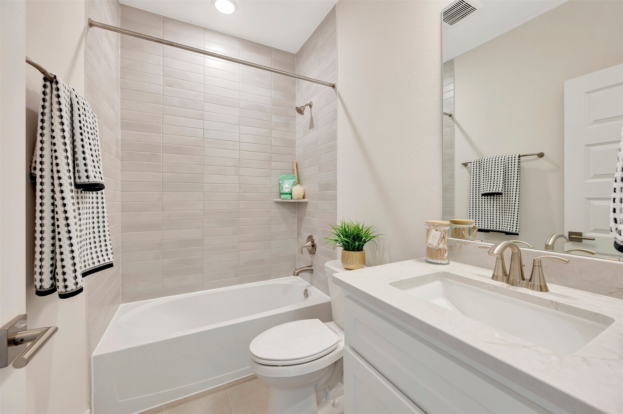 16018 Hayes Park Drive Property Photo 37