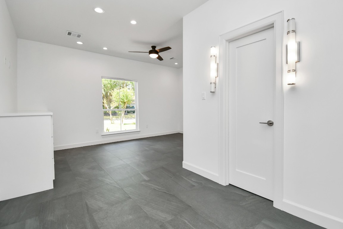 12807 Southspring Drive Property Photo 9