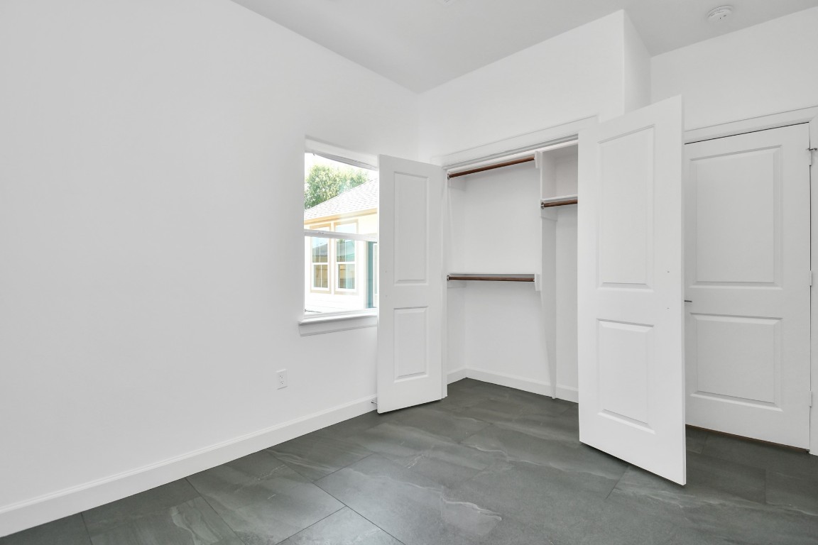12807 Southspring Drive Property Photo 15