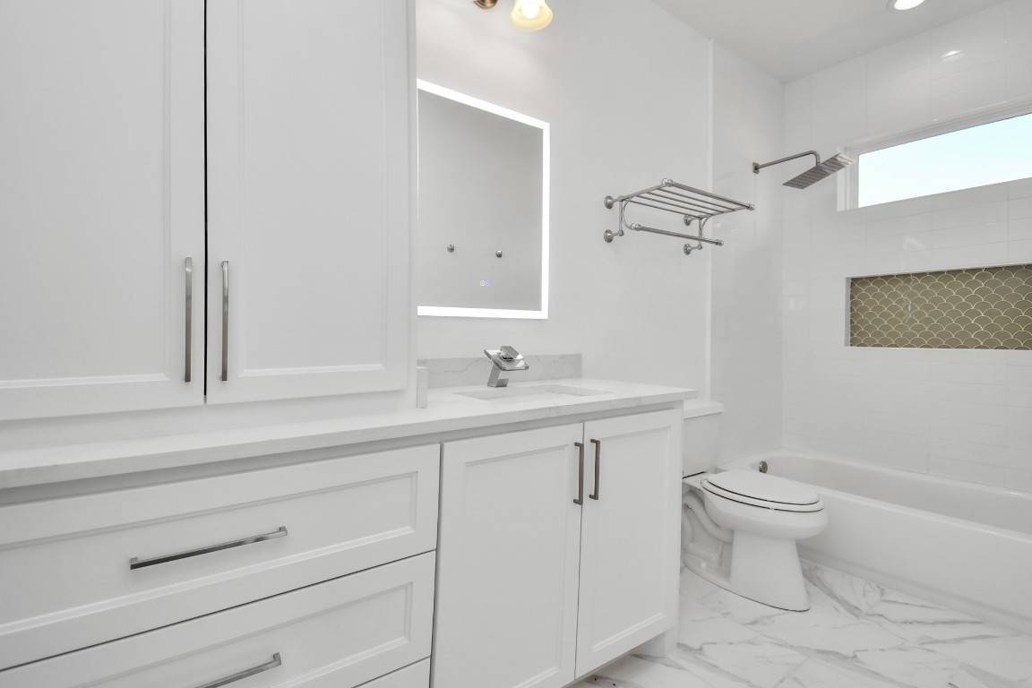 12807 Southspring Drive Property Photo 17
