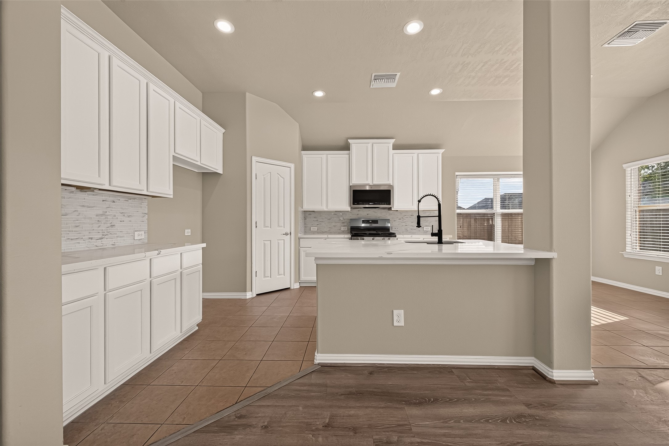 18115 Garnet Red Road Property Photo 17