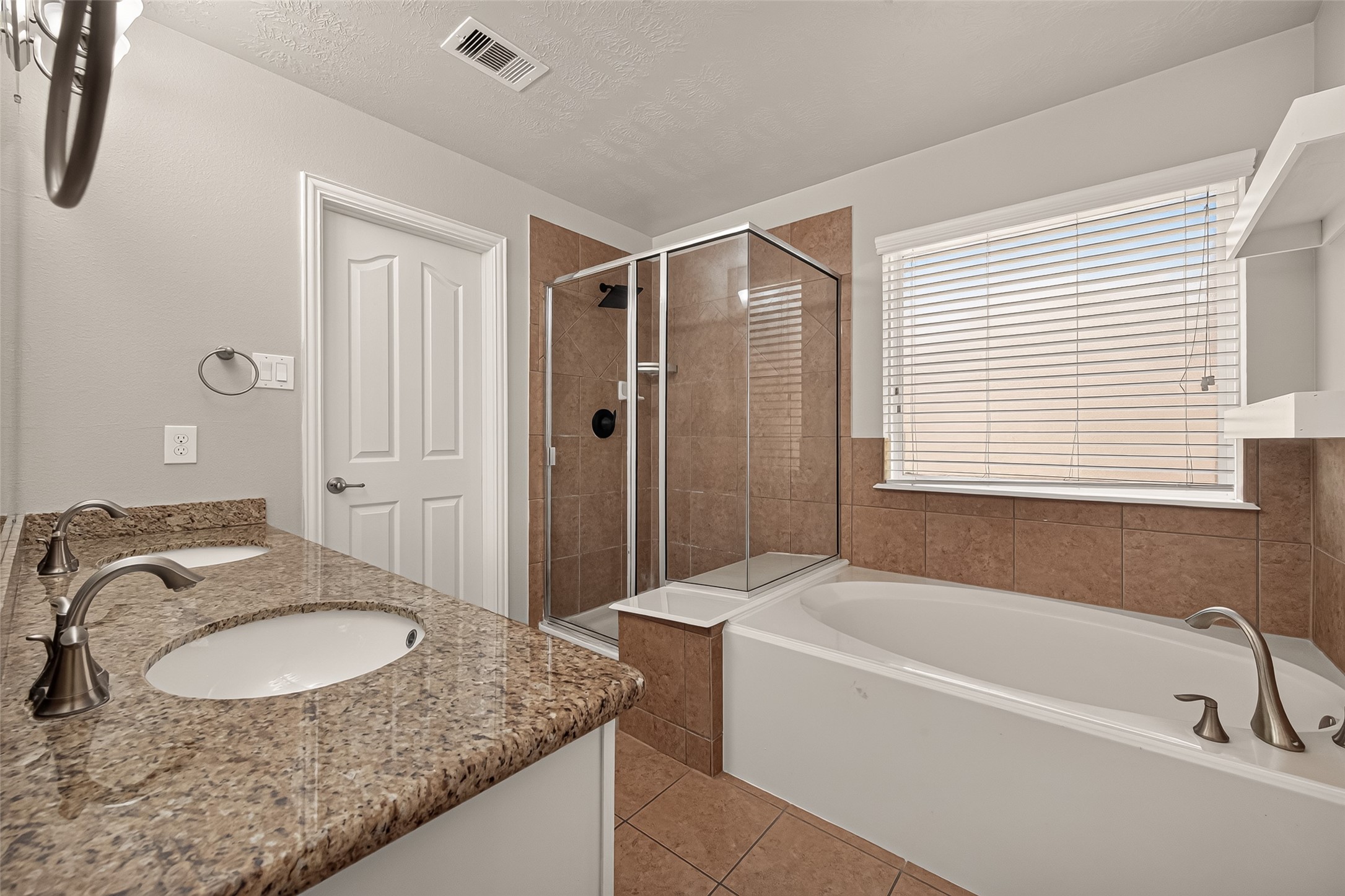 18115 Garnet Red Road Property Photo 31