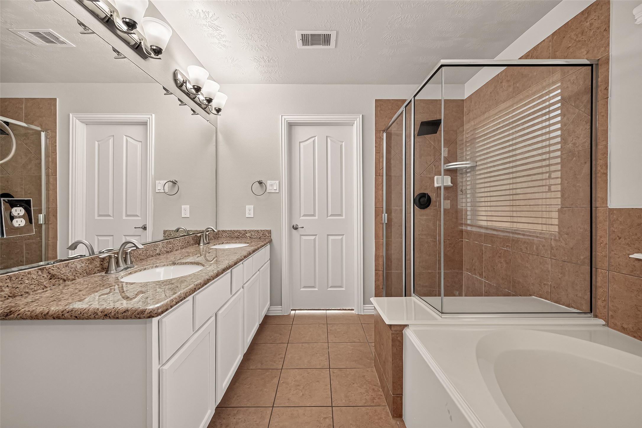 18115 Garnet Red Road Property Photo 32