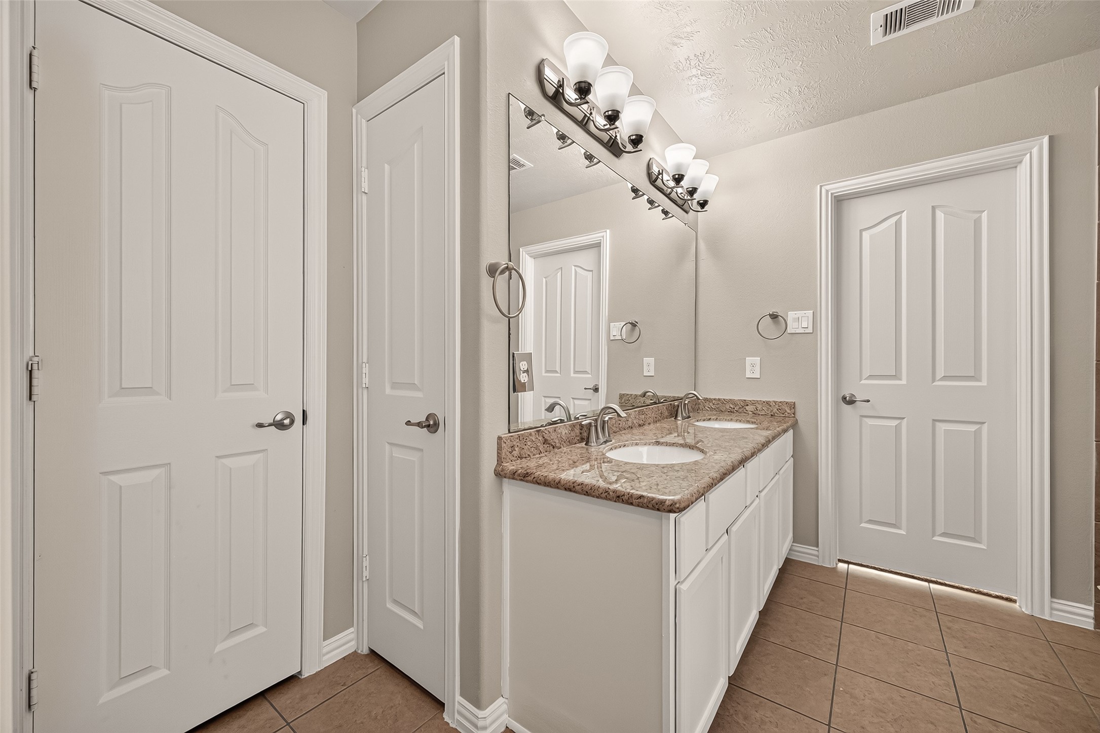 18115 Garnet Red Road Property Photo 33