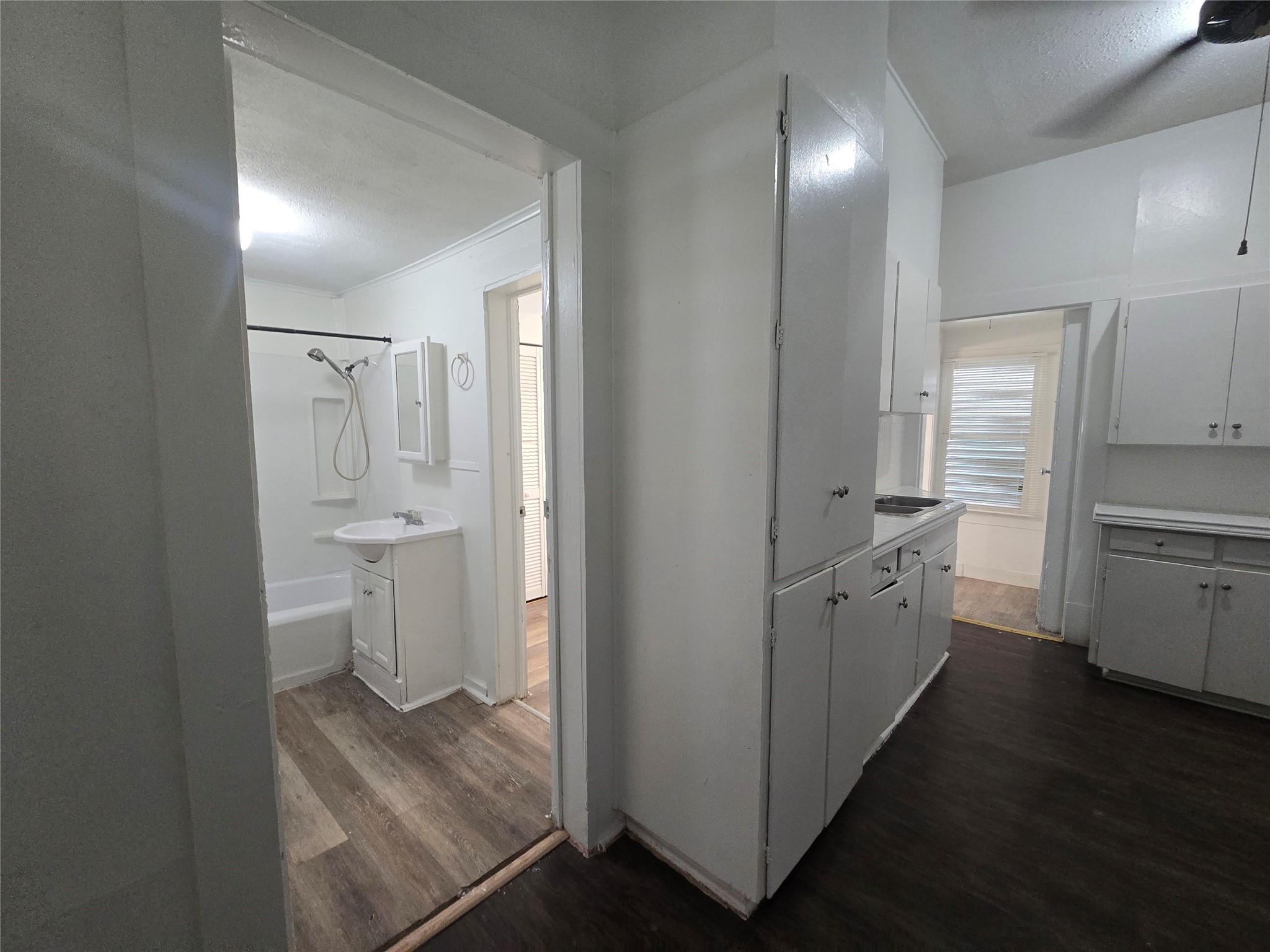 1404 38th Street Property Photo 7