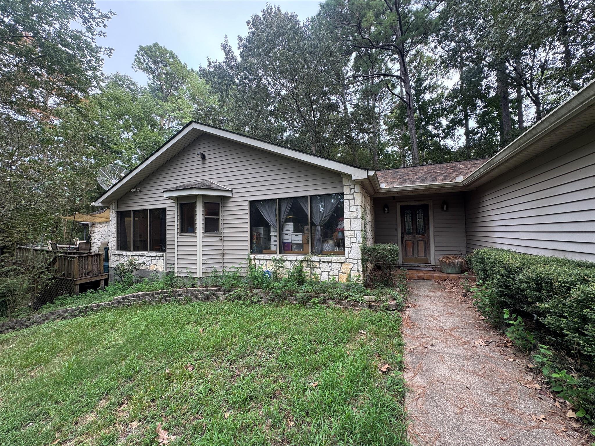 60 Weeburn Way Property Photo 1