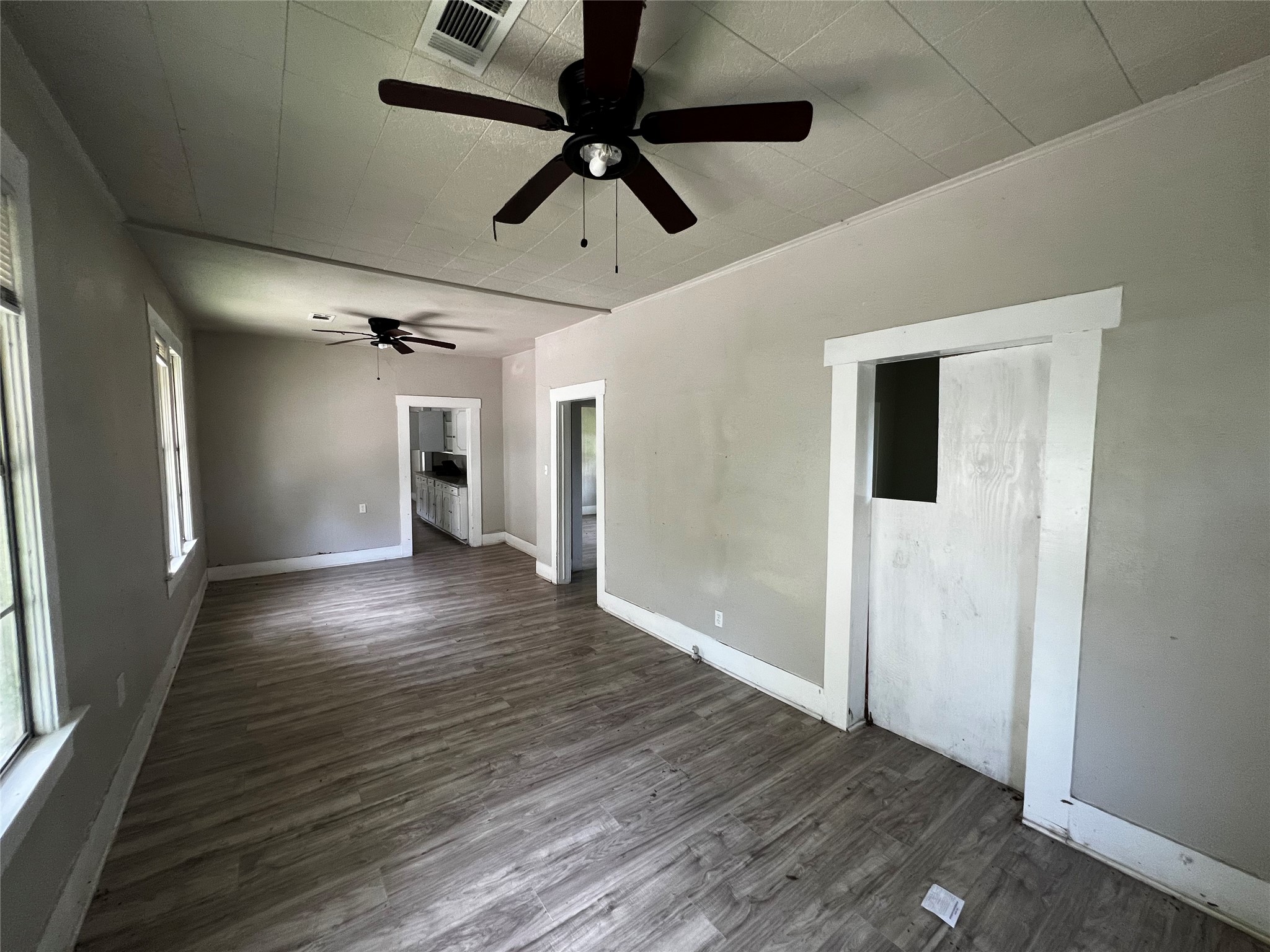 535 Thomas Boulevard Property Photo 8