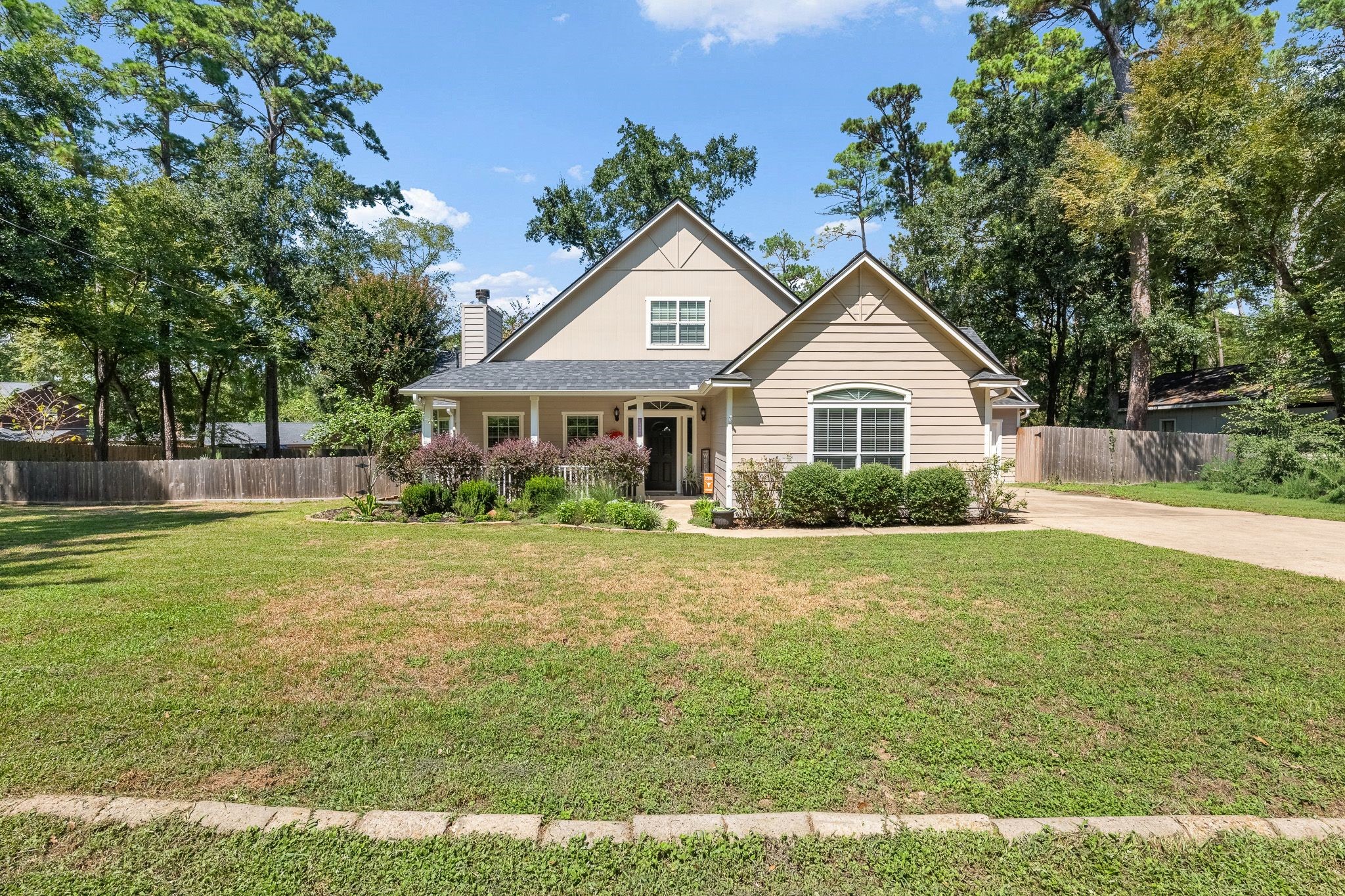 14444 Hill Drive Property Photo 1