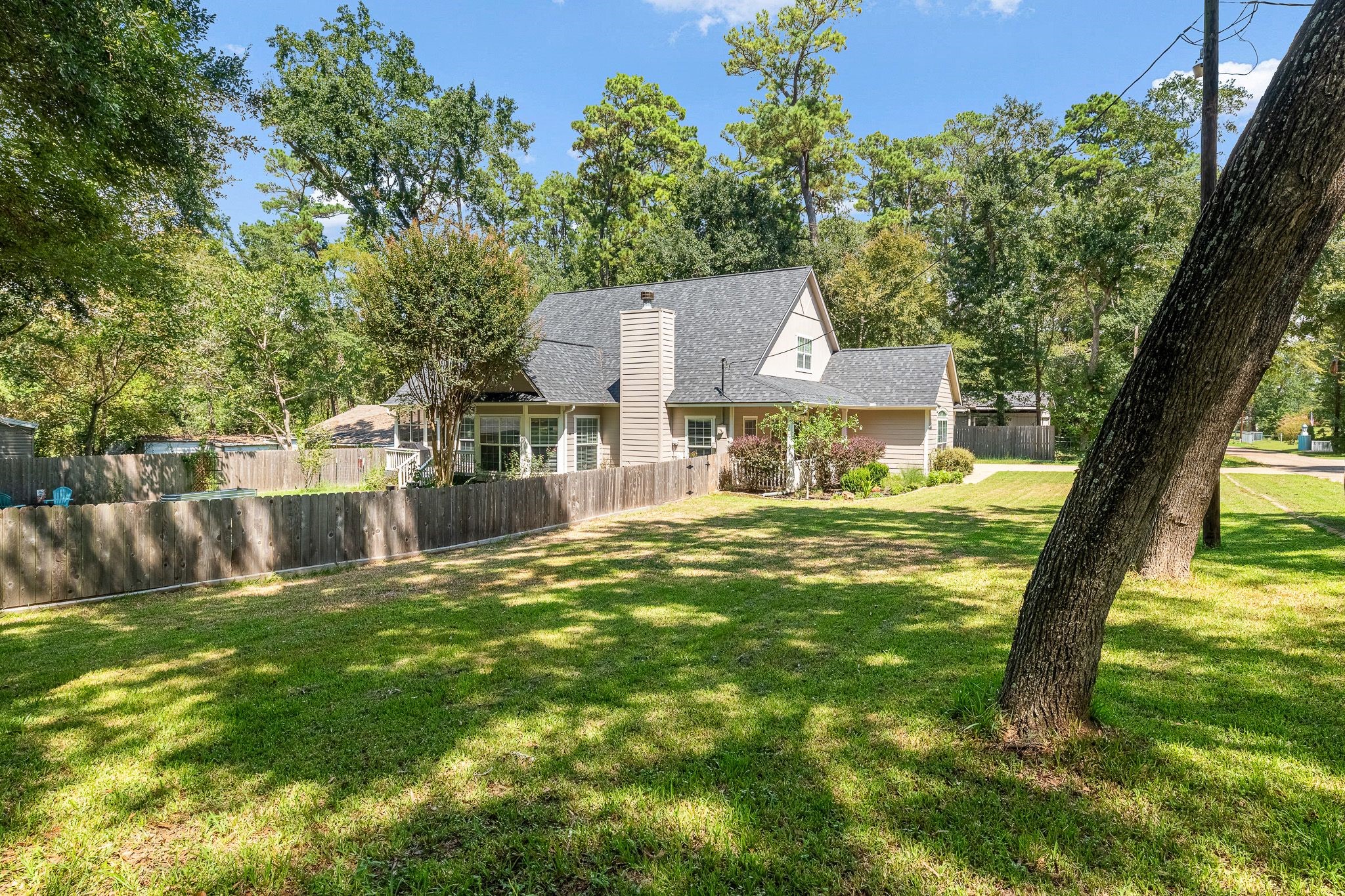 14444 Hill Drive Property Photo 3