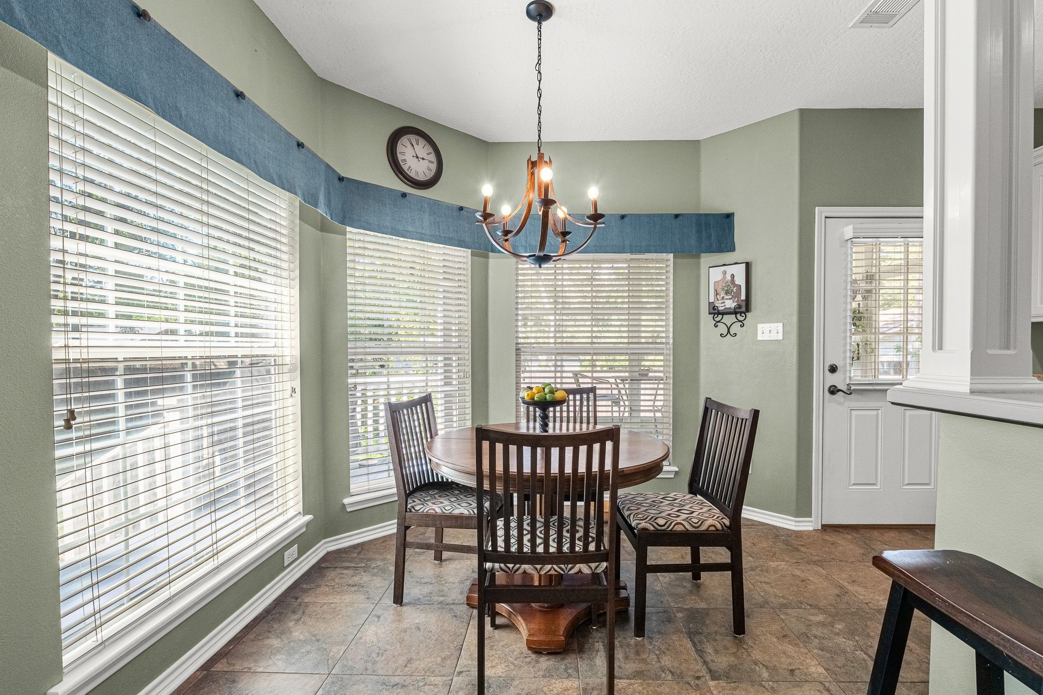 14444 Hill Drive Property Photo 19