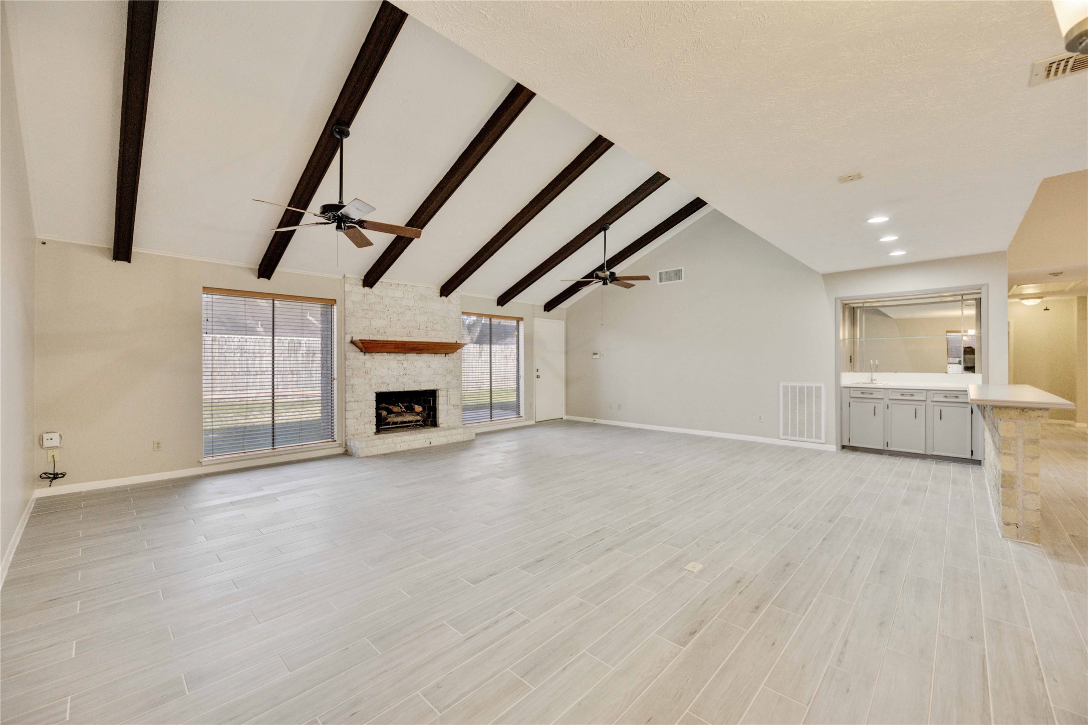 21214 Park Bend Drive Property Photo 4