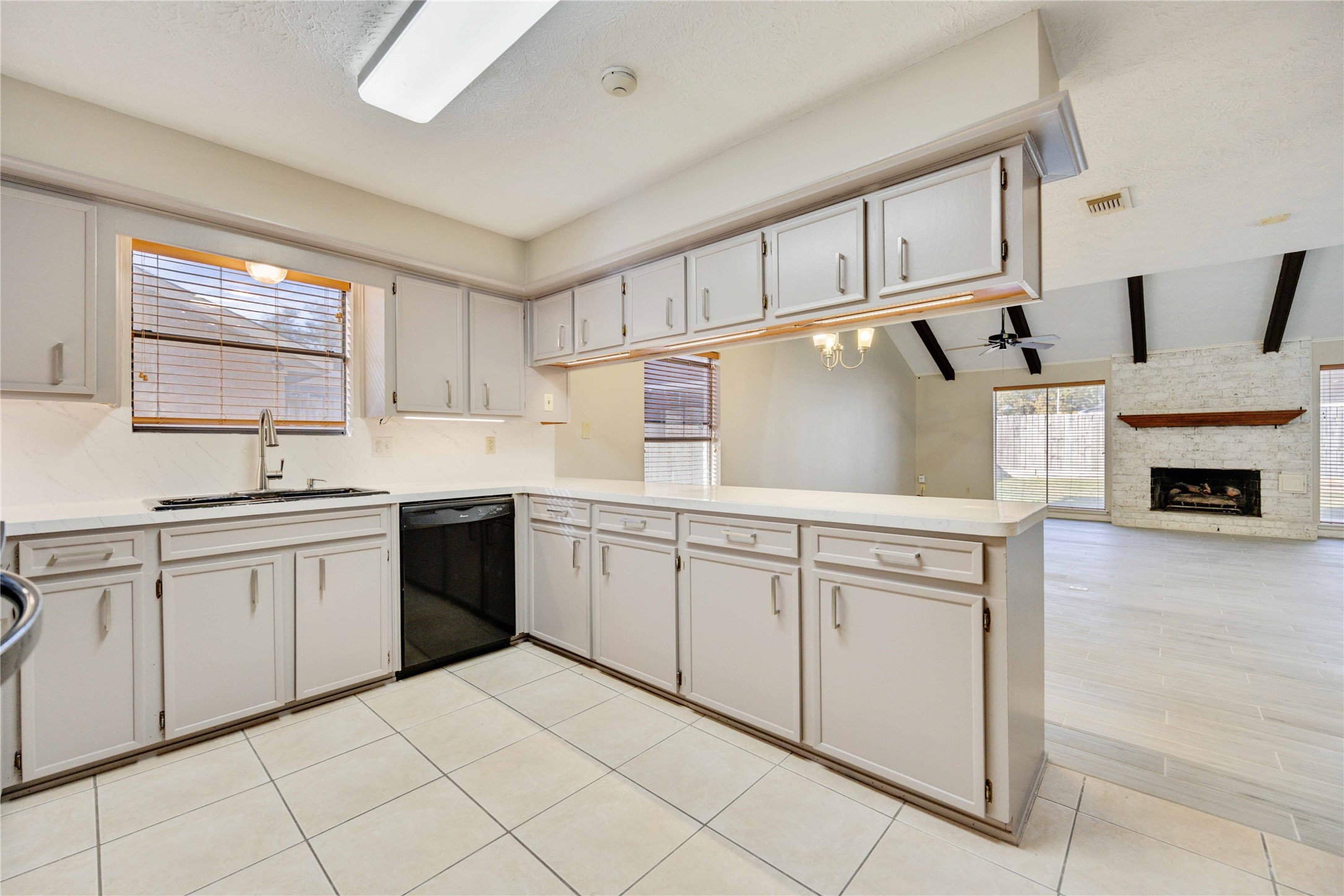 21214 Park Bend Drive Property Photo 12