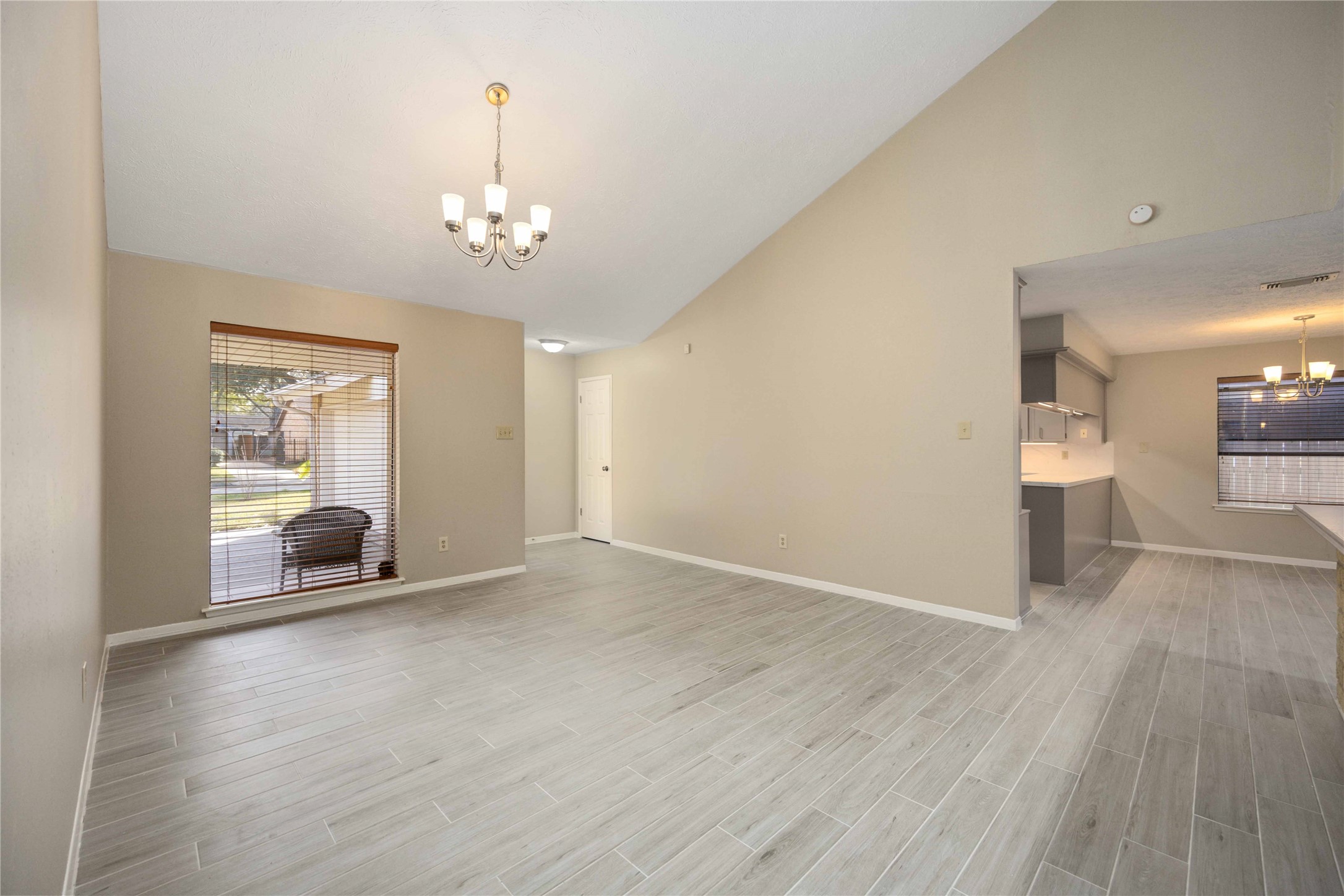 21214 Park Bend Drive Property Photo 13