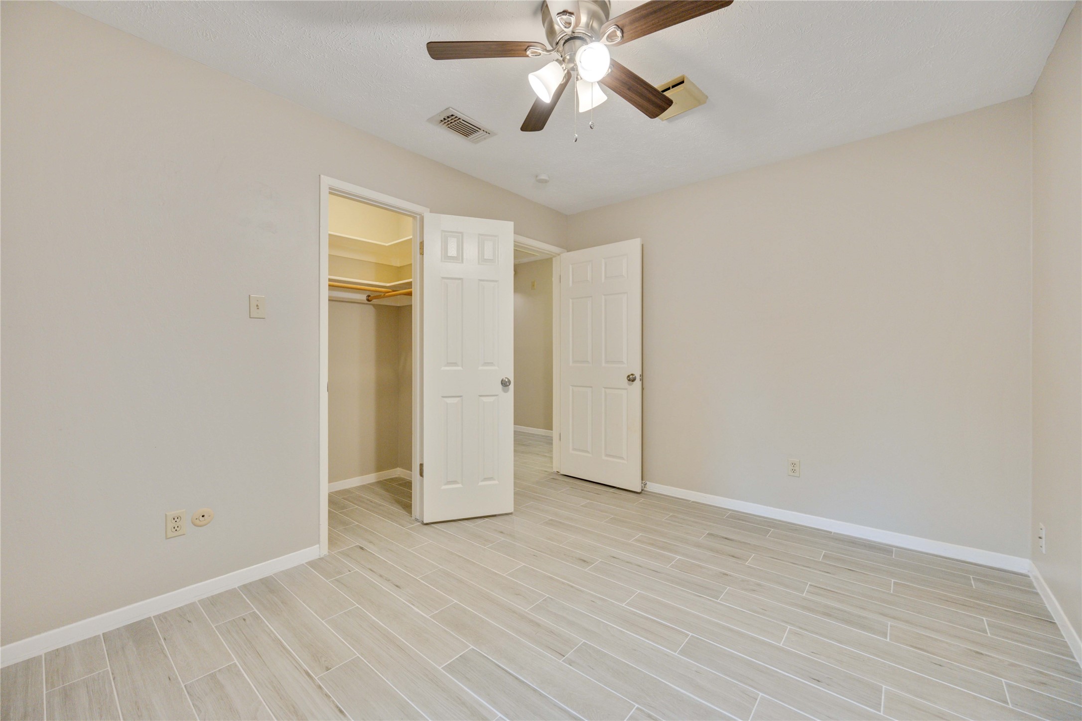 21214 Park Bend Drive Property Photo 22
