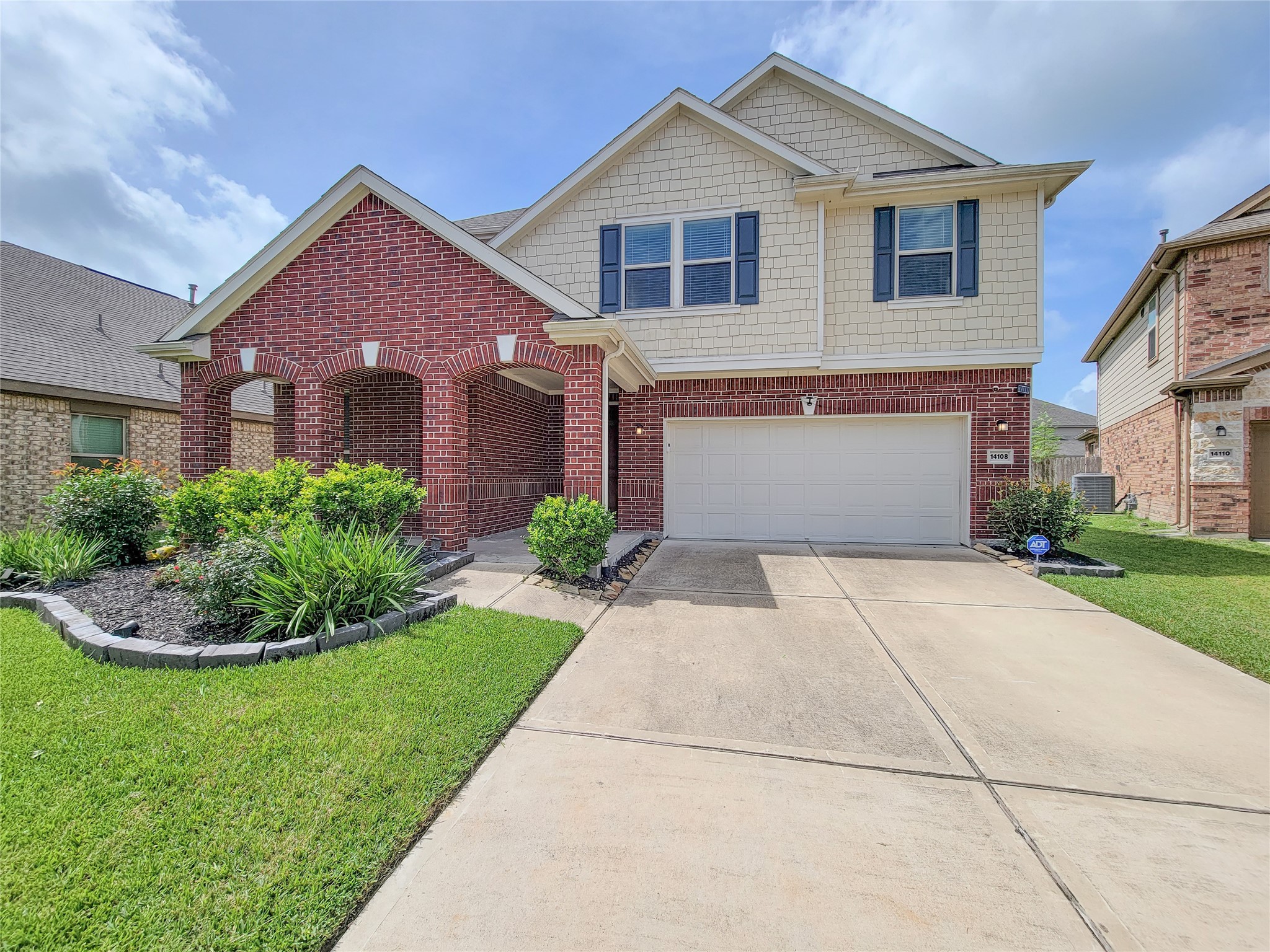 14108 Wedgewood Lakes Court Property Photo 2