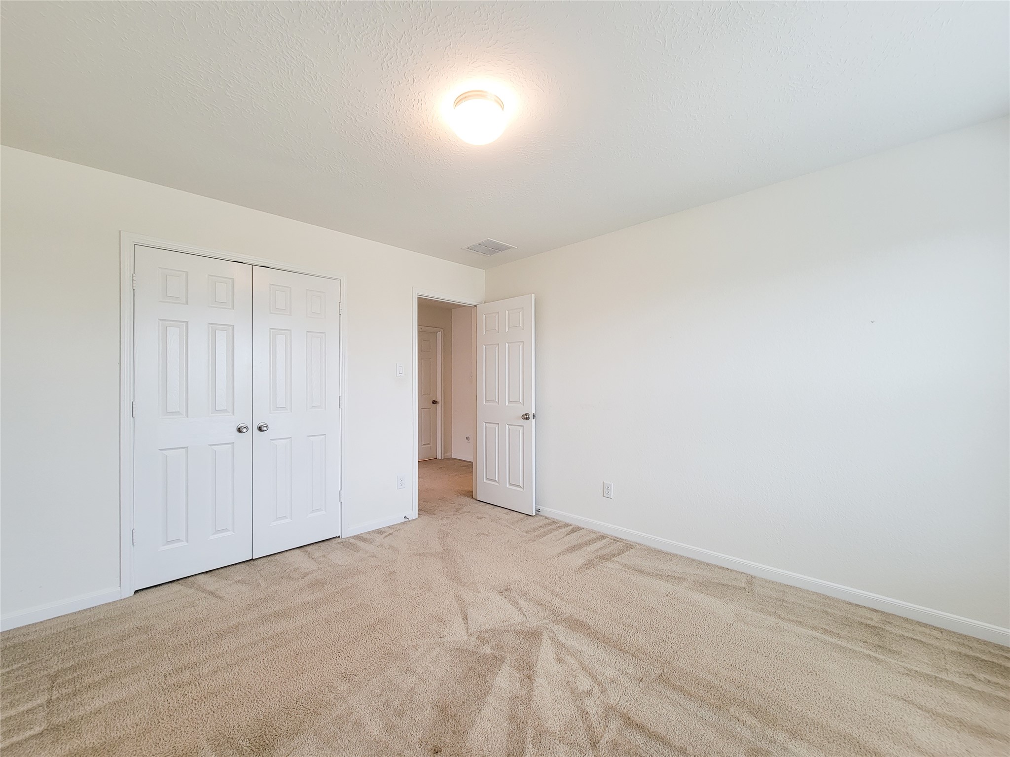 14108 Wedgewood Lakes Court Property Photo 8