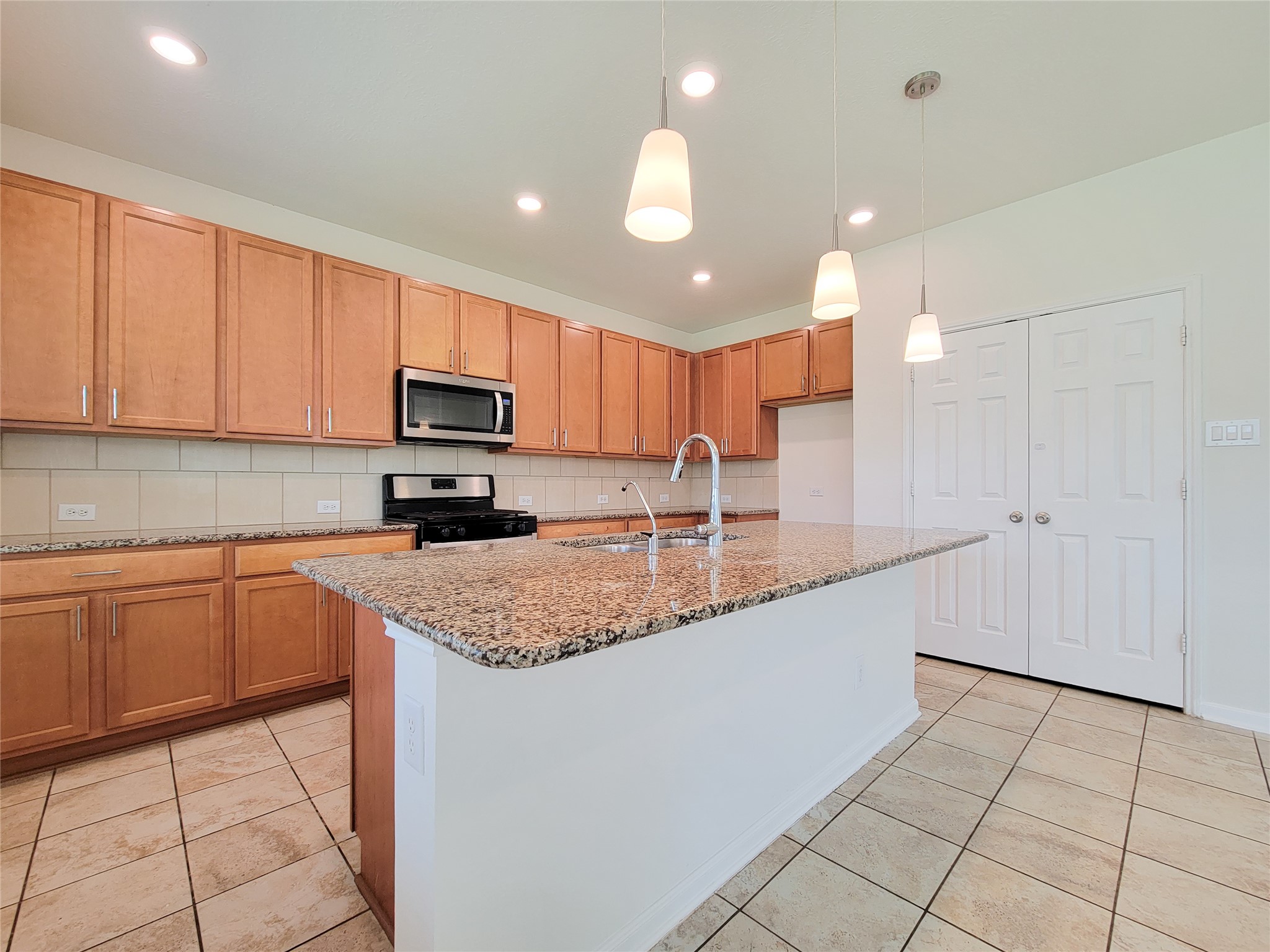 14108 Wedgewood Lakes Court Property Photo 14