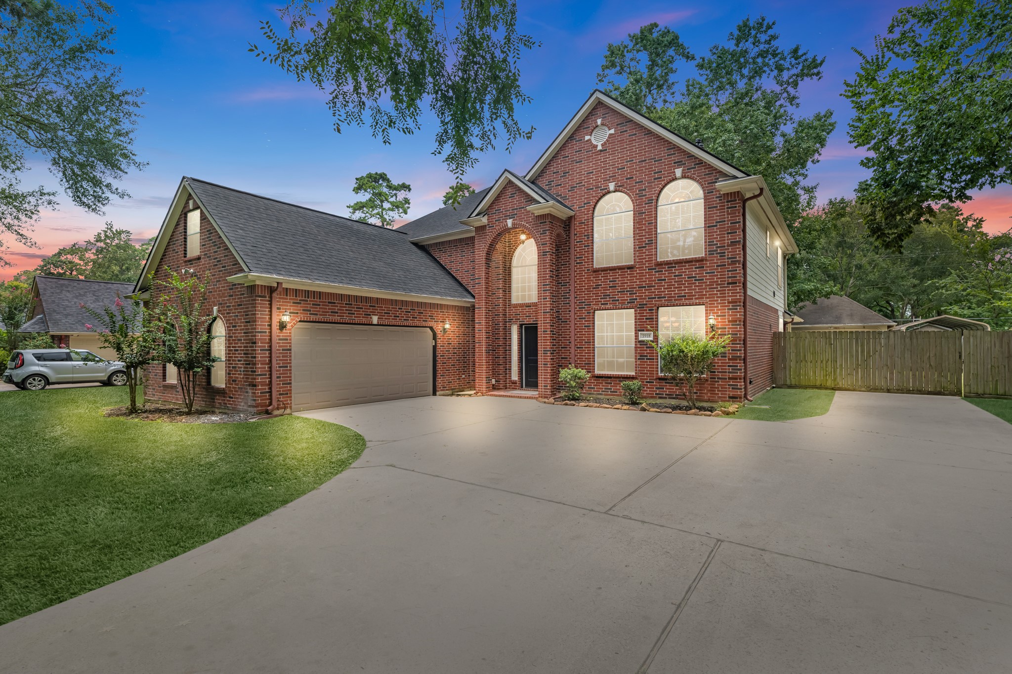 5918 Mahogany Way Property Photo 1