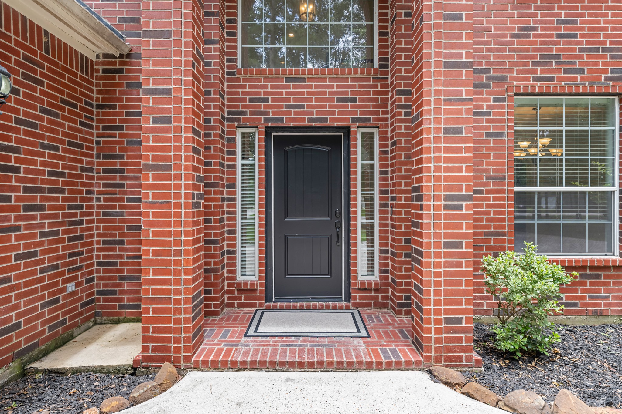 5918 Mahogany Way Property Photo 3