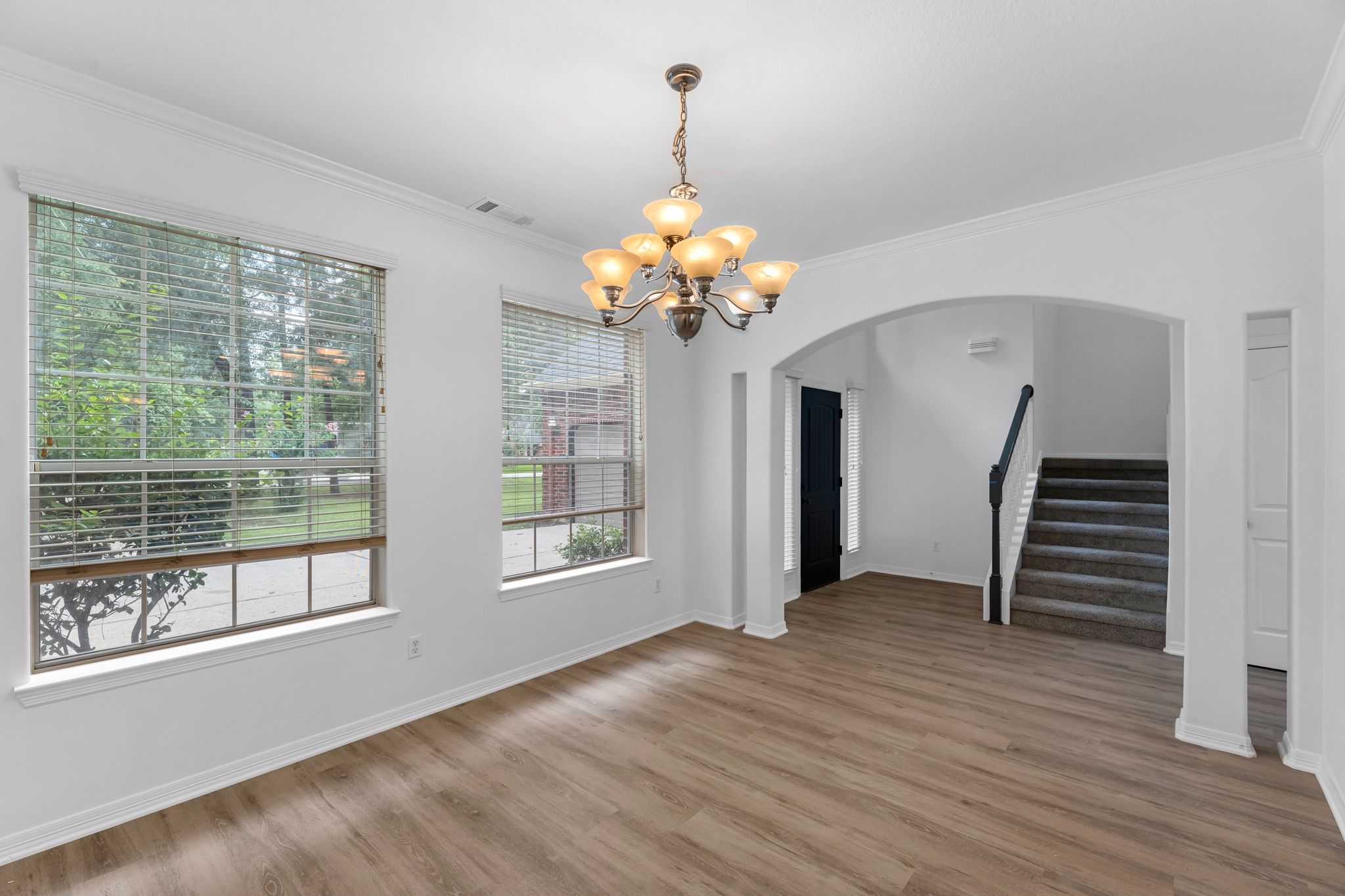 5918 Mahogany Way Property Photo 4