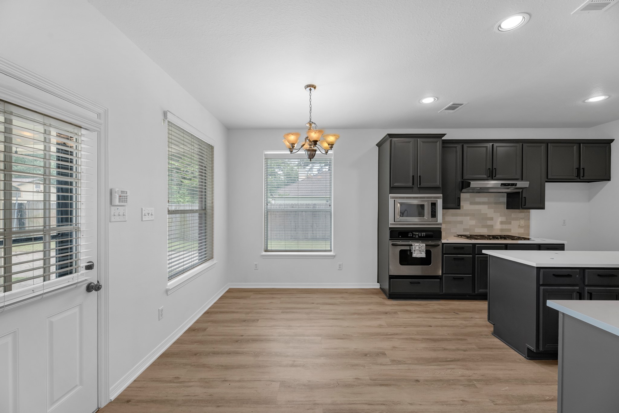 5918 Mahogany Way Property Photo 9