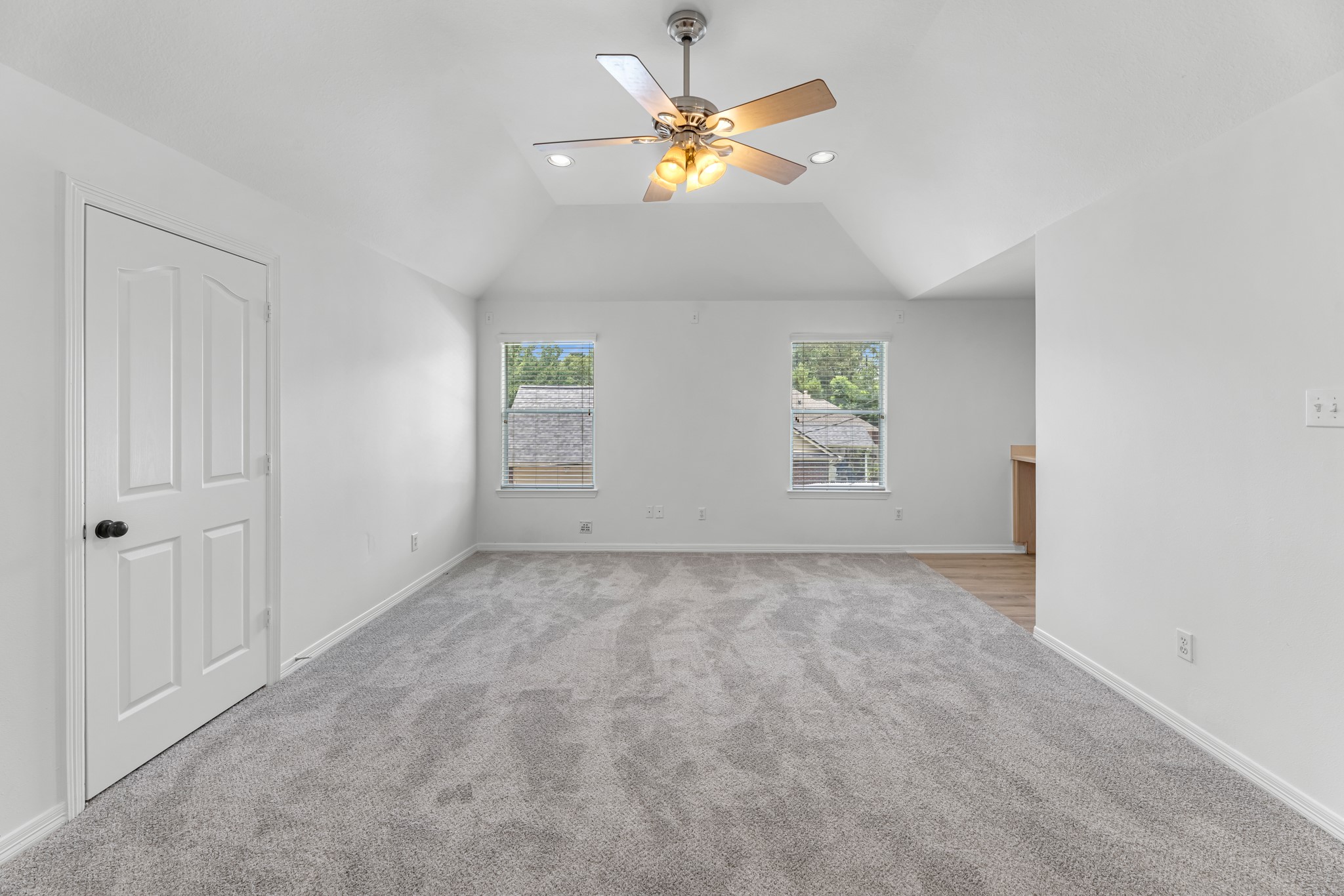 5918 Mahogany Way Property Photo 32