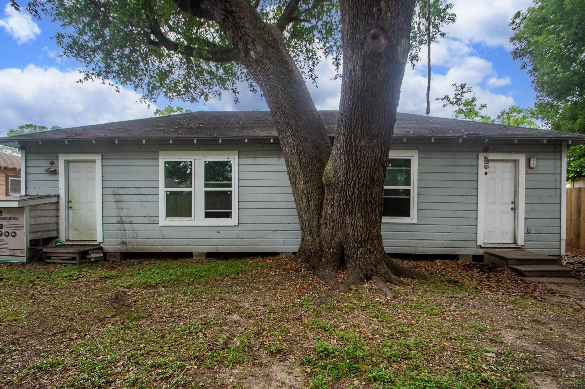 713 W Willis Street Property Photo 3