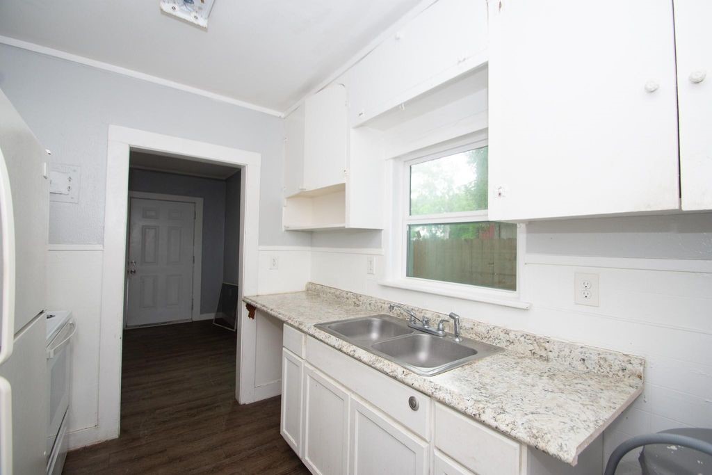 713 W Willis Street Property Photo 11