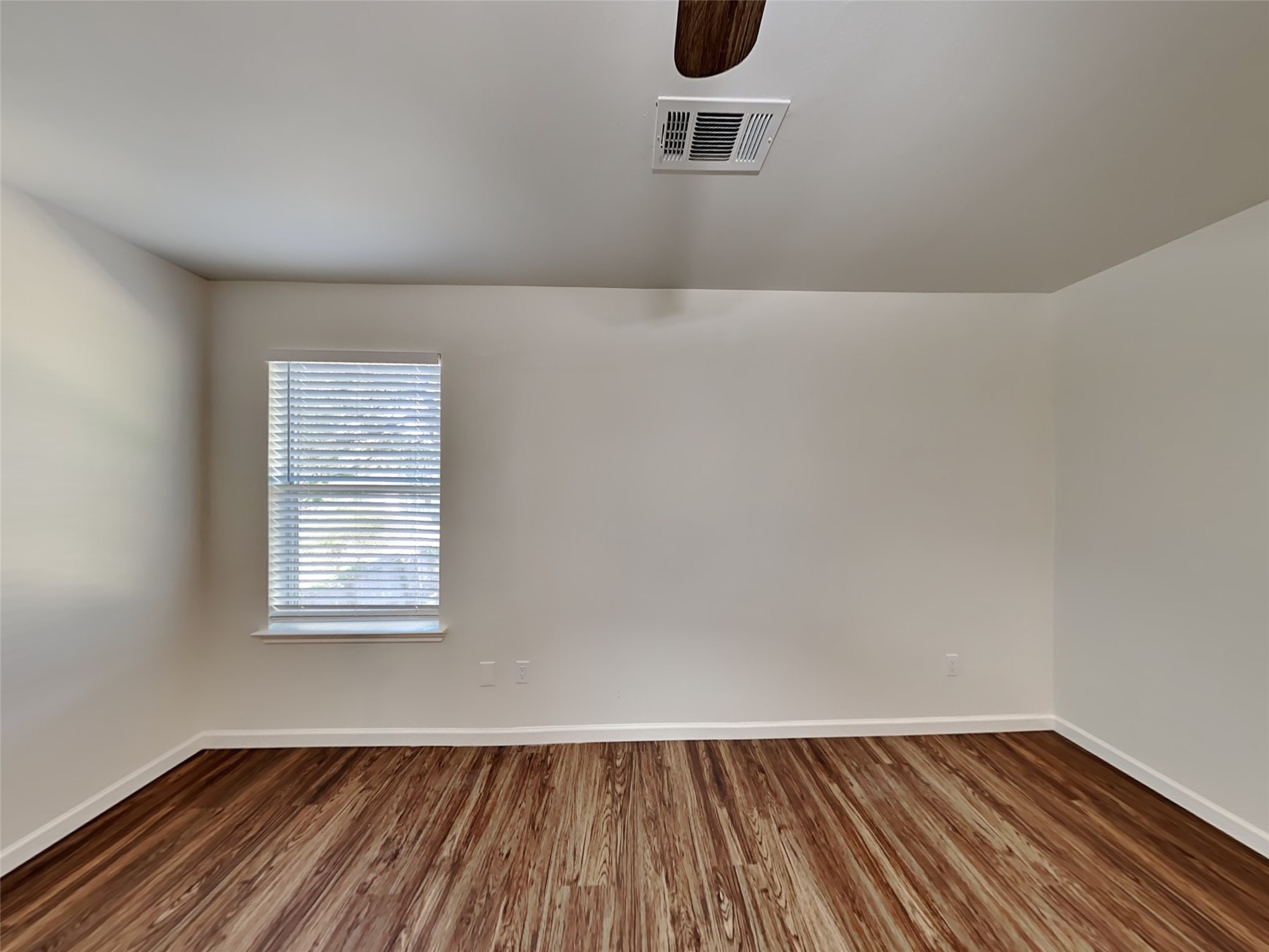 16778 Fallen Timbers Drive Property Photo 7