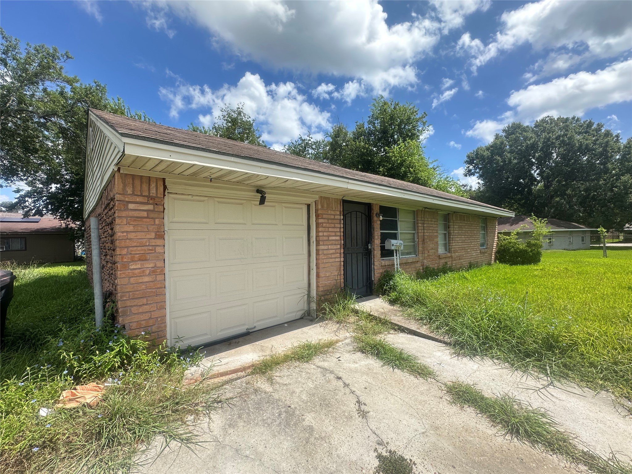 3127 Groton Drive Property Photo 3