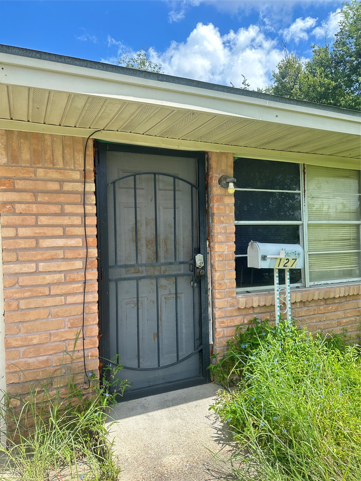 3127 Groton Drive Property Photo 5