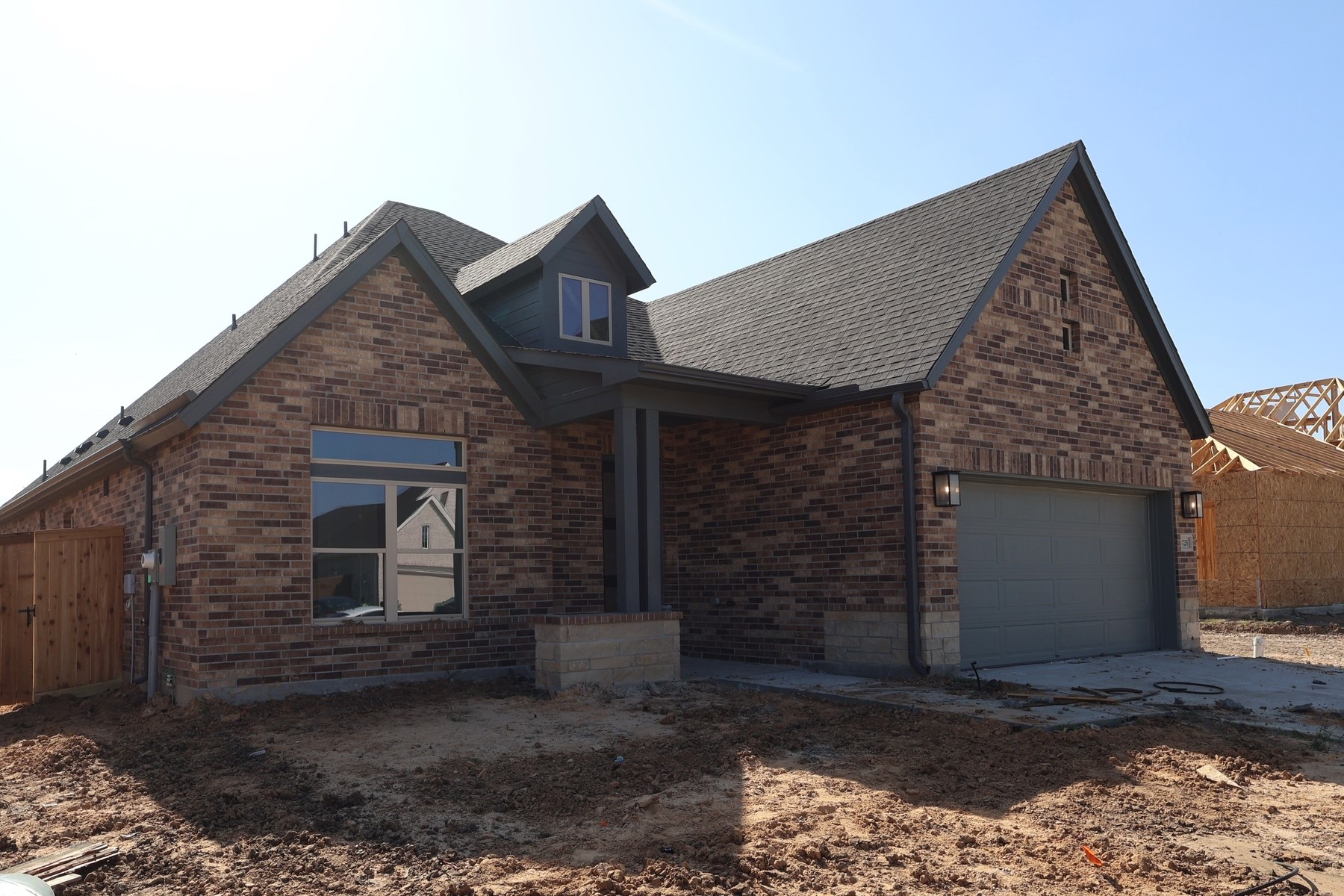 4725 Shelby Shore Drive Property Photo 2