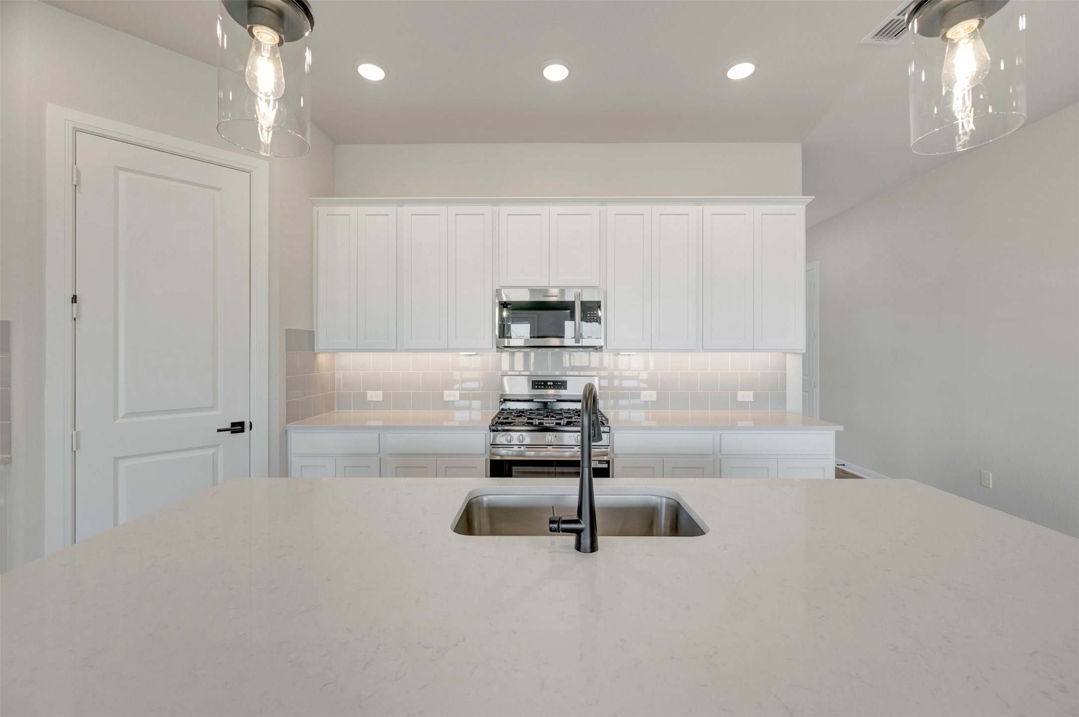 4725 Shelby Shore Drive Property Photo 25