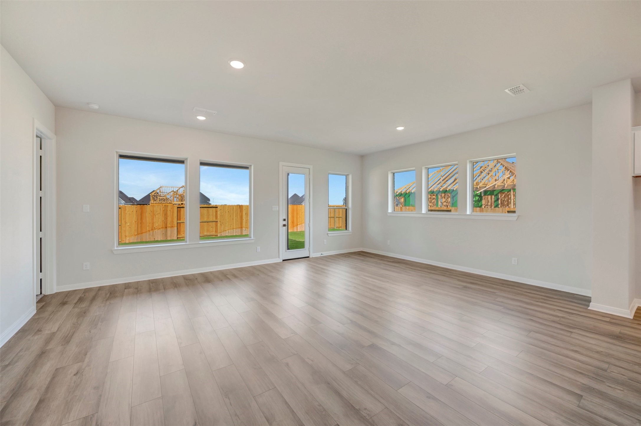 4725 Shelby Shore Drive Property Photo 31