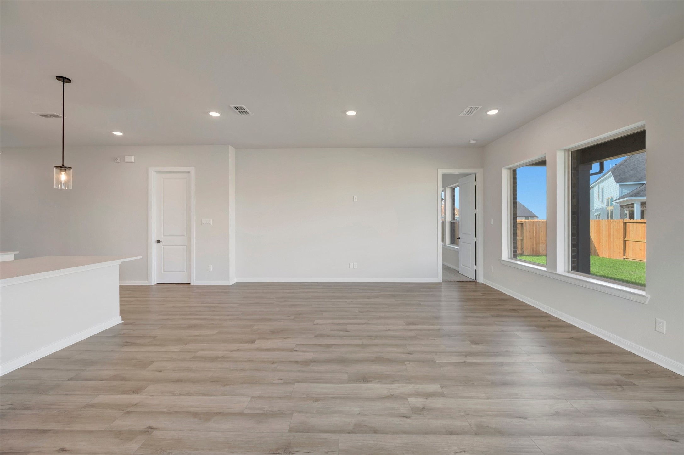 4725 Shelby Shore Drive Property Photo 37