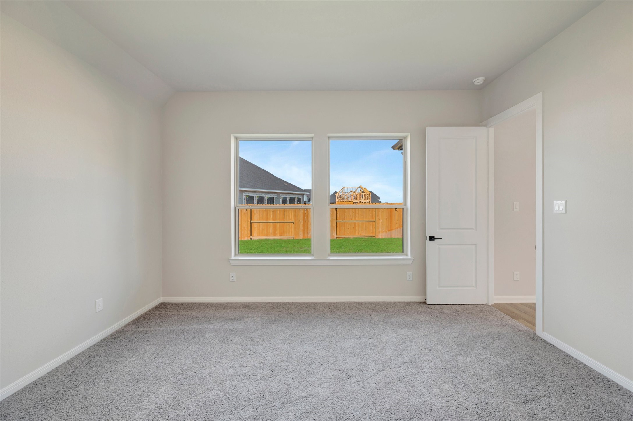 4725 Shelby Shore Drive Property Photo 40