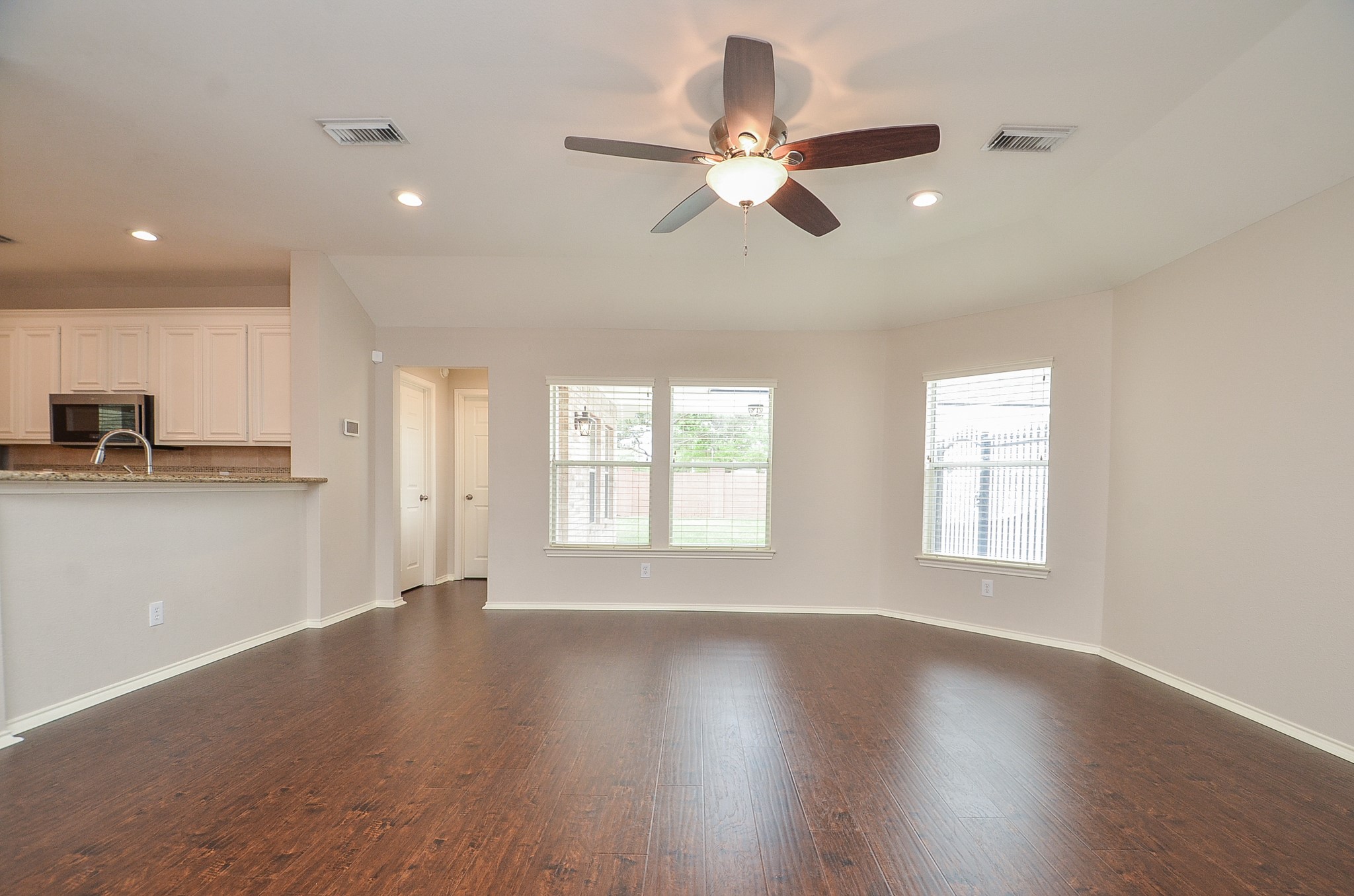4226 Windy Chase Lane Property Photo 8