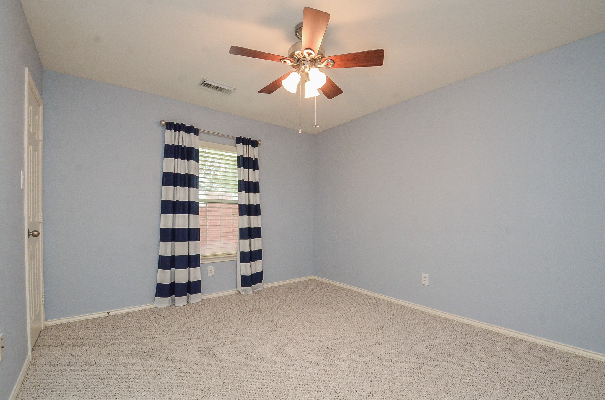 4226 Windy Chase Lane Property Photo 28