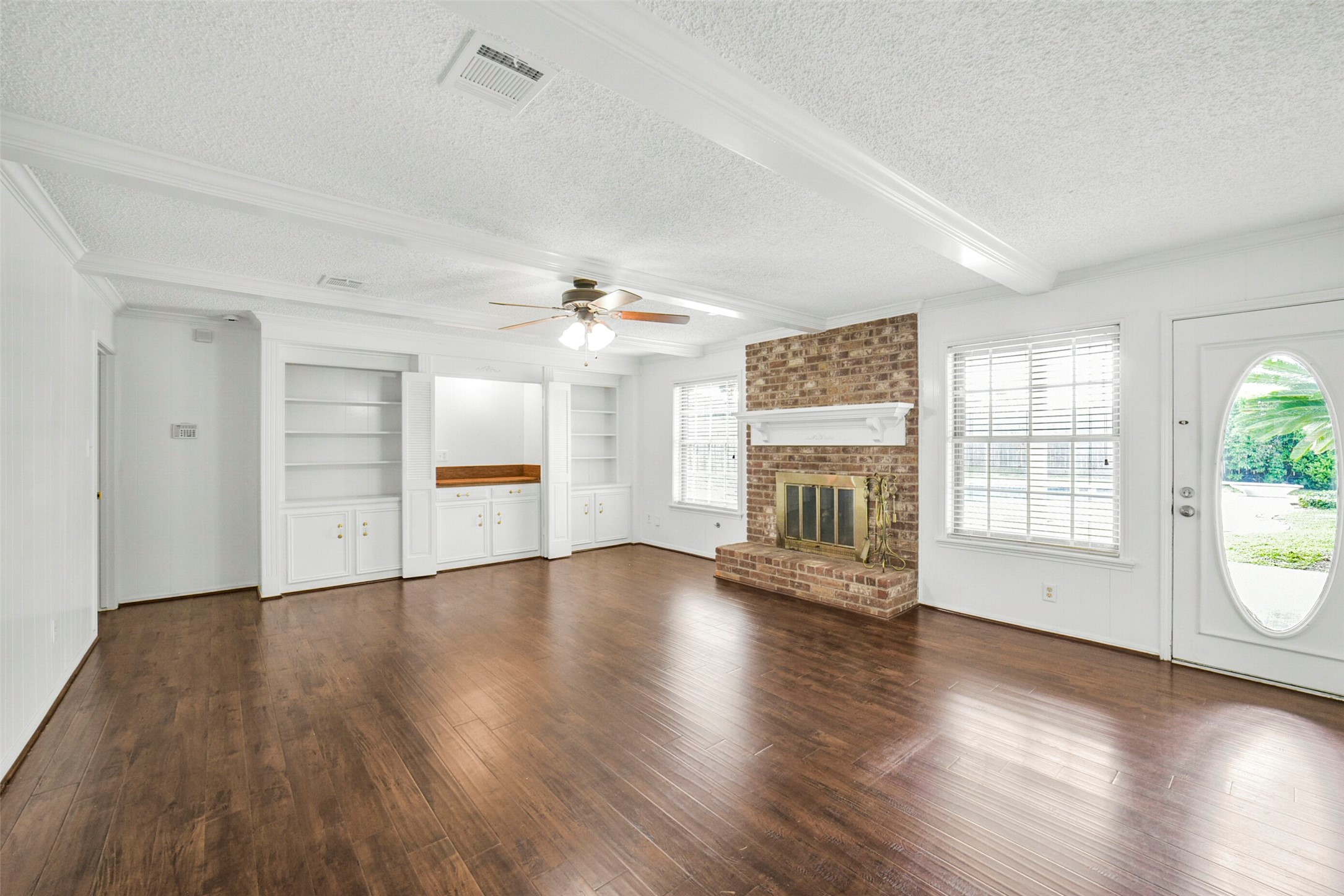 1423 Ash Meadow Drive Property Photo 5