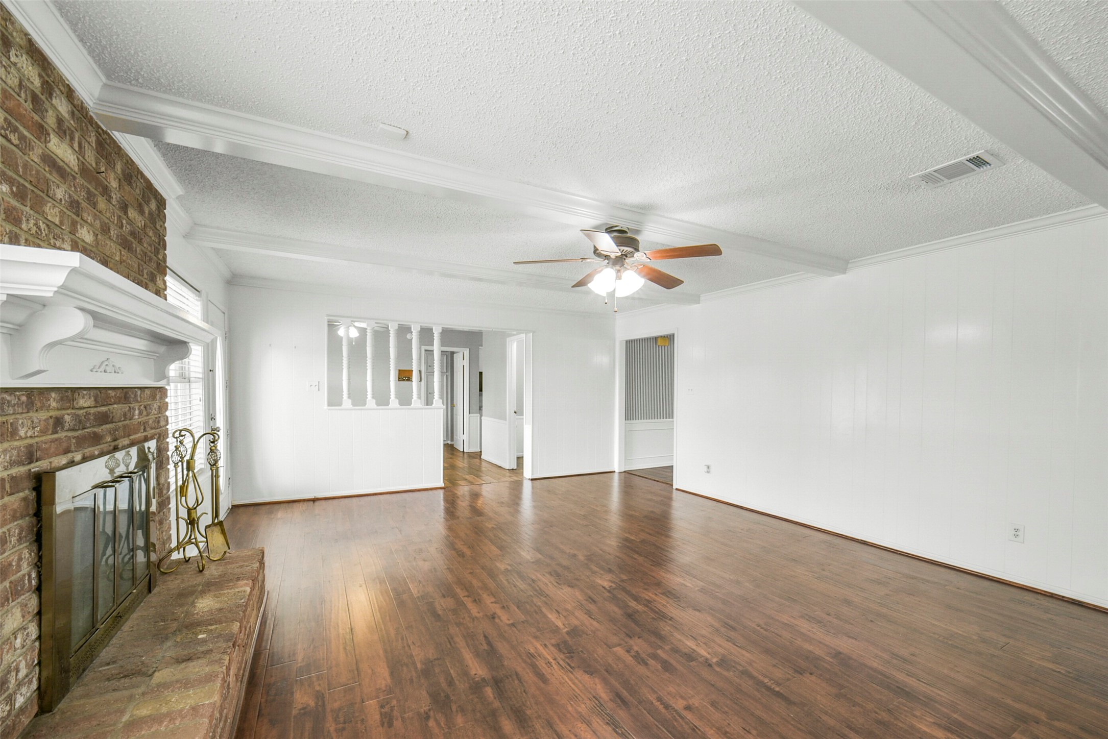 1423 Ash Meadow Drive Property Photo 6