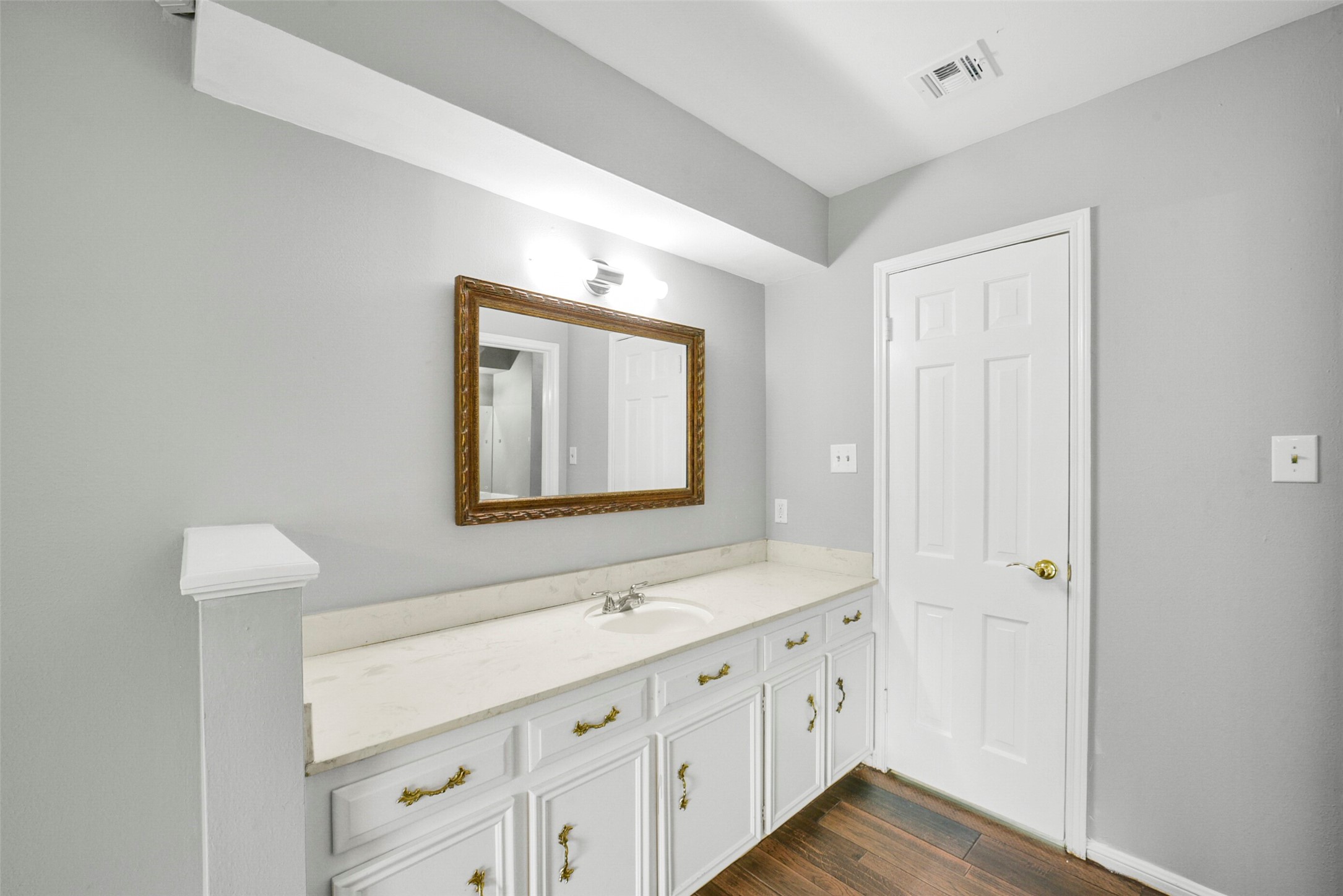 1423 Ash Meadow Drive Property Photo 9