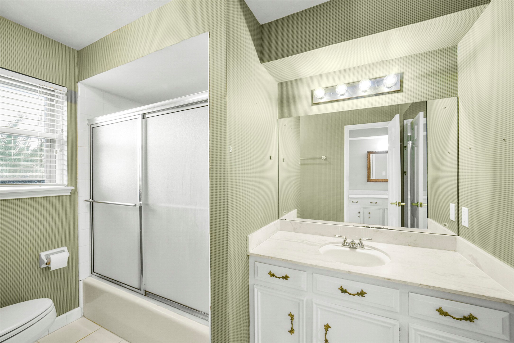1423 Ash Meadow Drive Property Photo 10