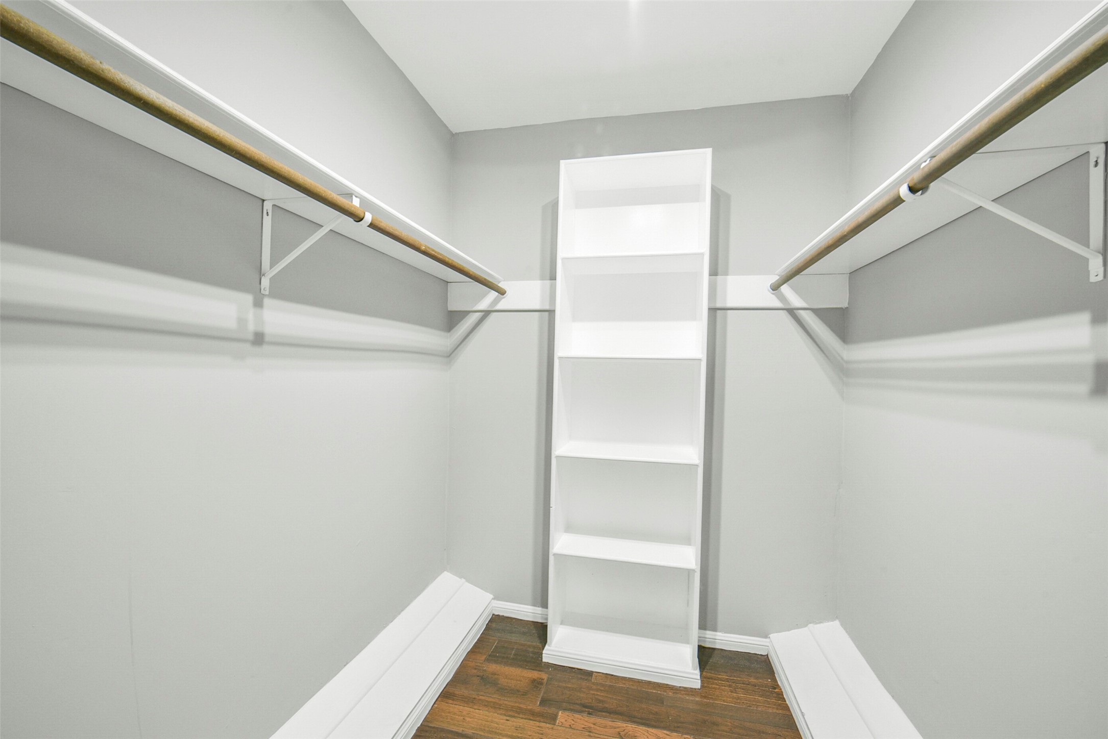 1423 Ash Meadow Drive Property Photo 11