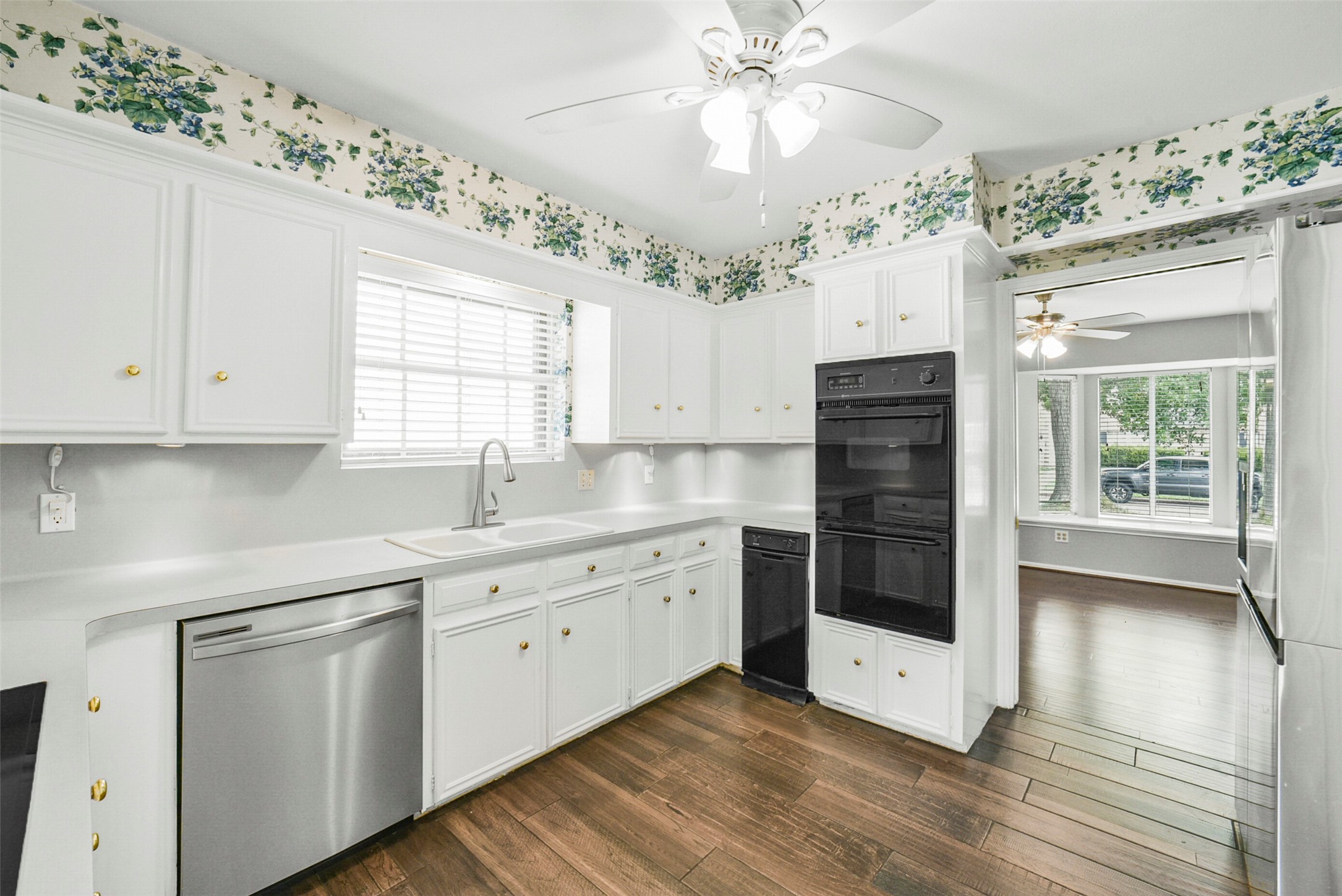 1423 Ash Meadow Drive Property Photo 14