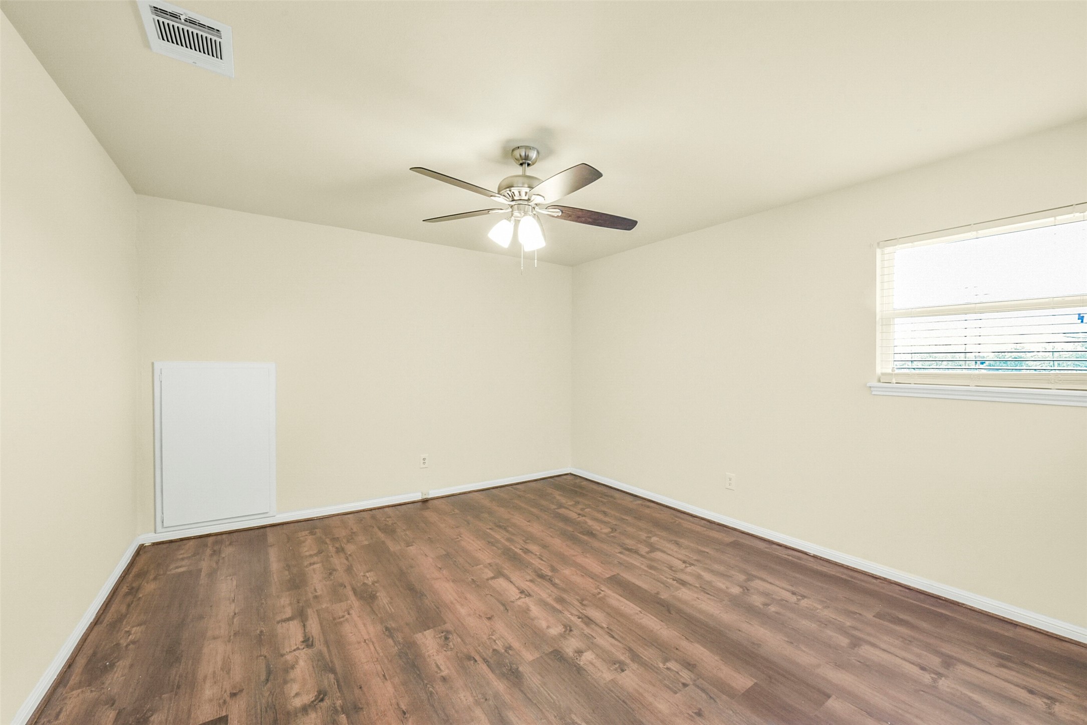 1423 Ash Meadow Drive Property Photo 33