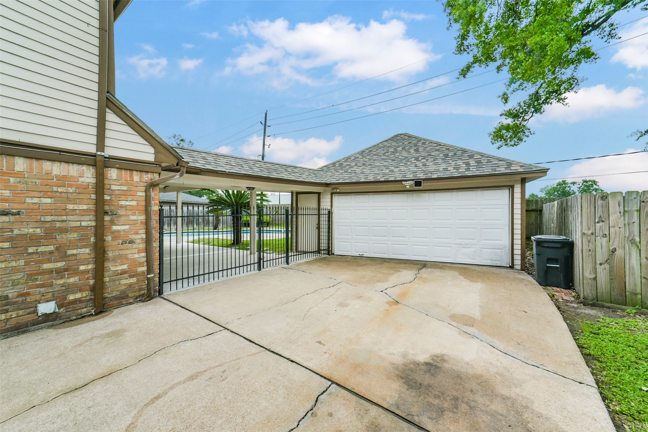 1423 Ash Meadow Drive Property Photo 36