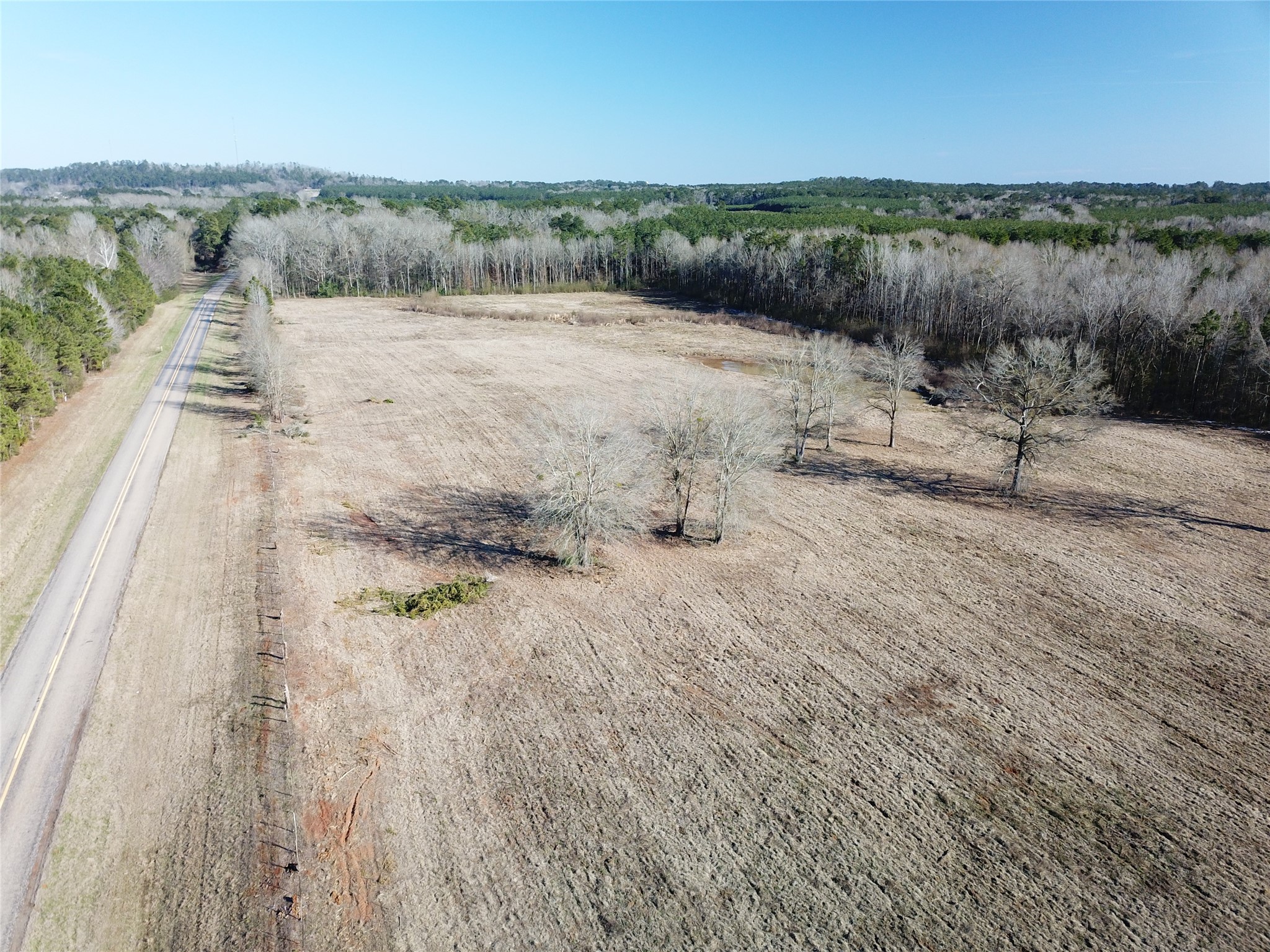 0 Fm-2496 Property Photo 5