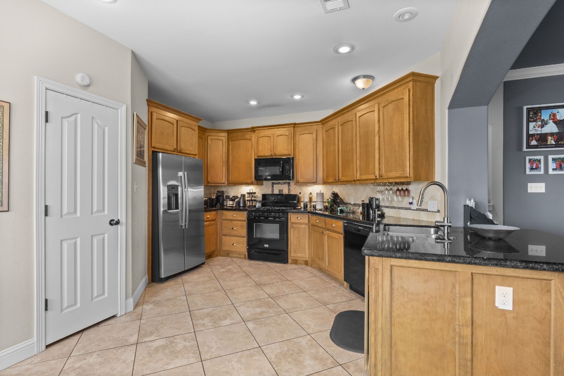 14815 Michelle Lane Property Photo 12