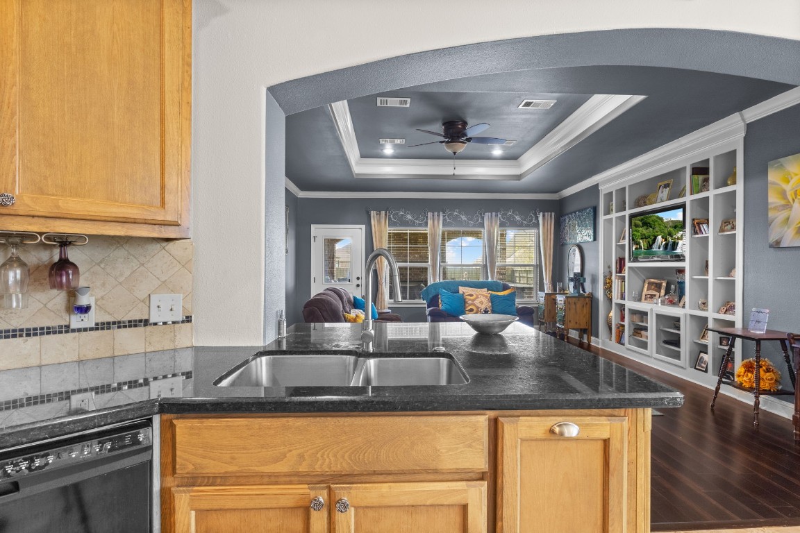 14815 Michelle Lane Property Photo 15